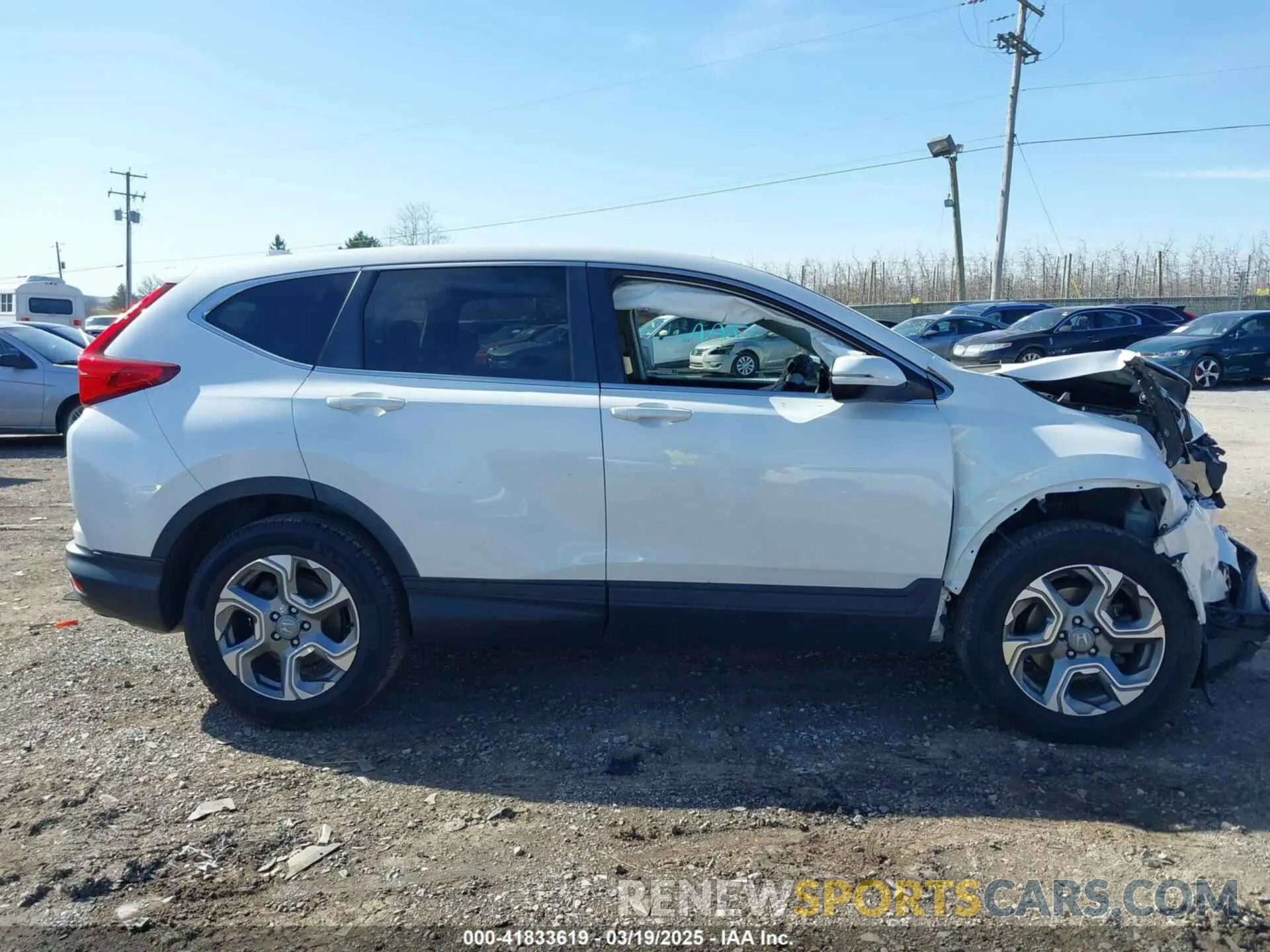 13 fotografías del automóvil dañado 5J6RW2H57KL030092 HONDA CR-V 2019