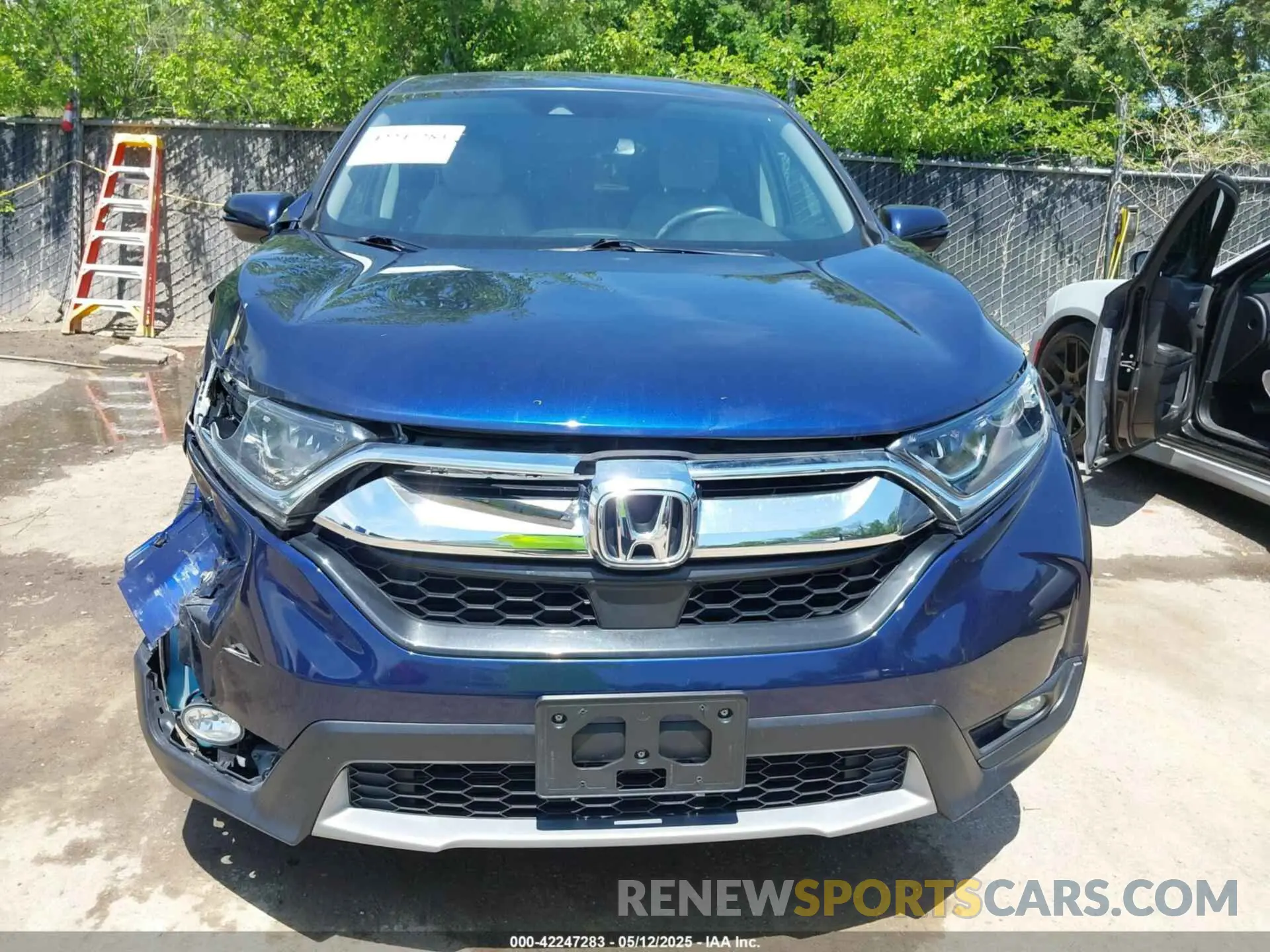 12 fotografías del automóvil dañado 5J6RW2H82KL020631 HONDA CR-V 2019
