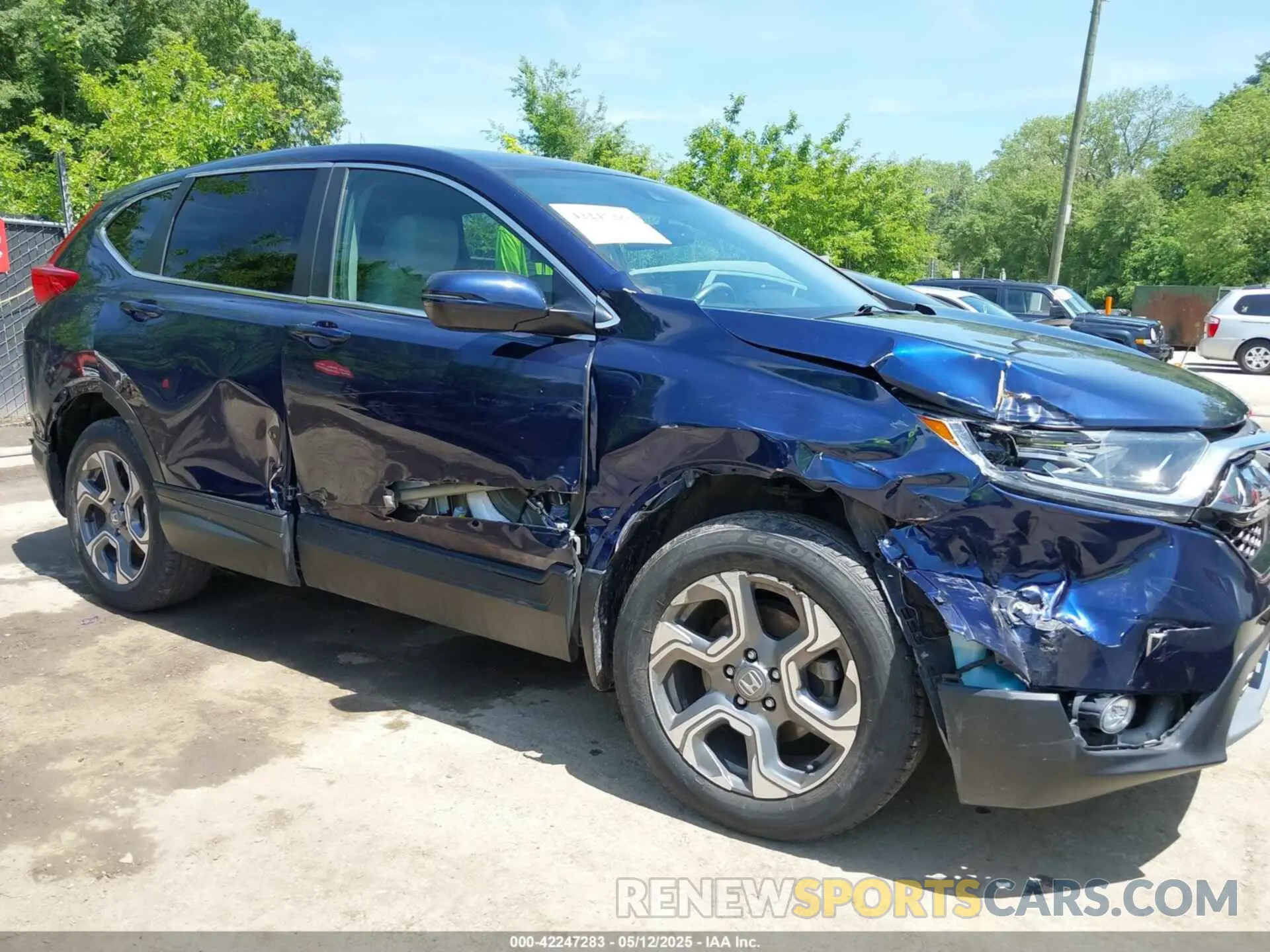 6 fotografías del automóvil dañado 5J6RW2H82KL020631 HONDA CR-V 2019