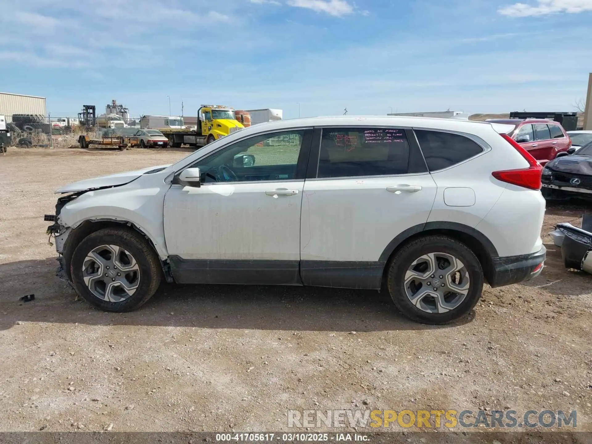 15 fotografías del automóvil dañado 5J6RW2H83KA010069 HONDA CR-V 2019