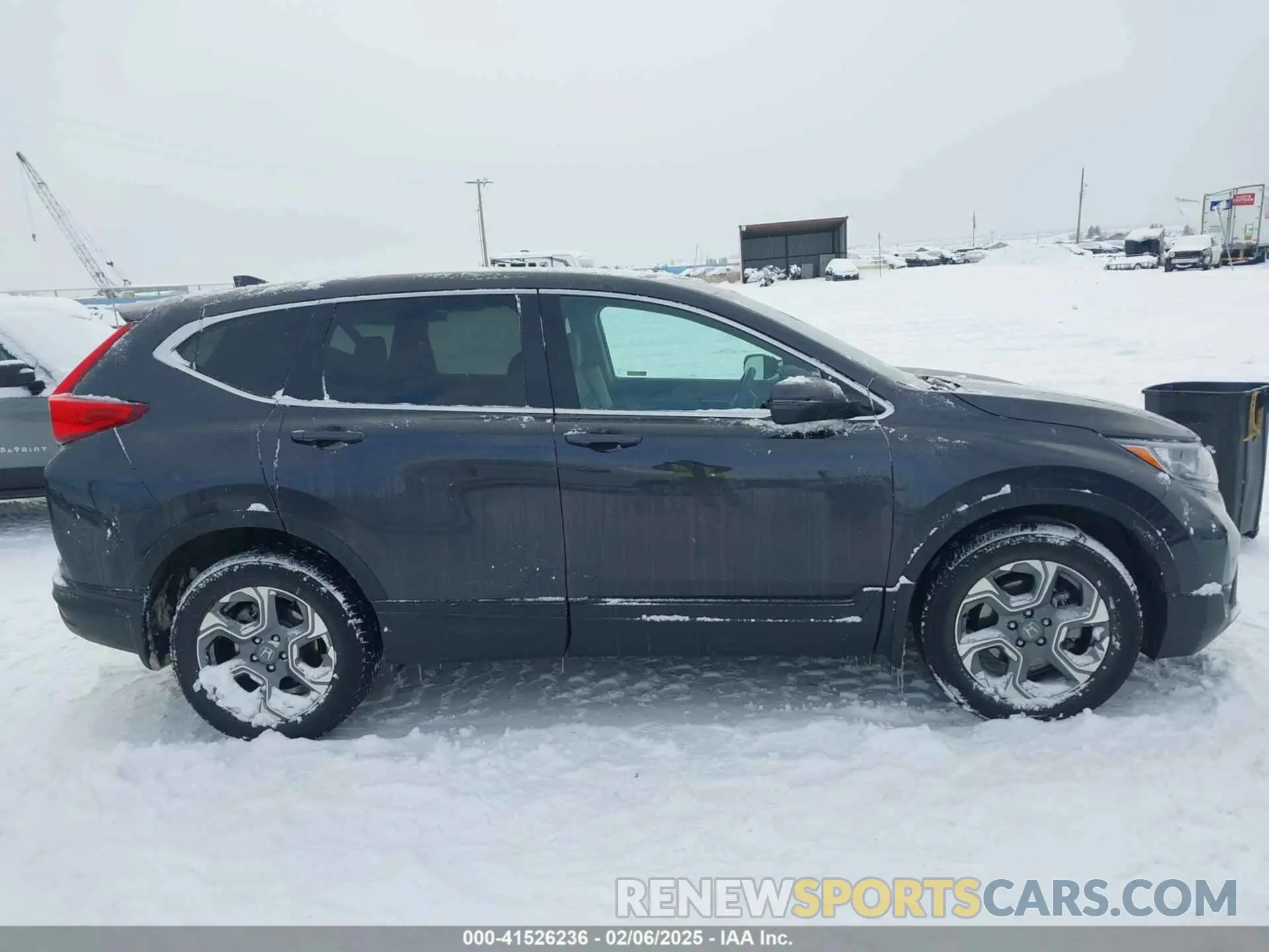 13 fotografías del automóvil dañado 5J6RW2H83KA021203 HONDA CR-V 2019