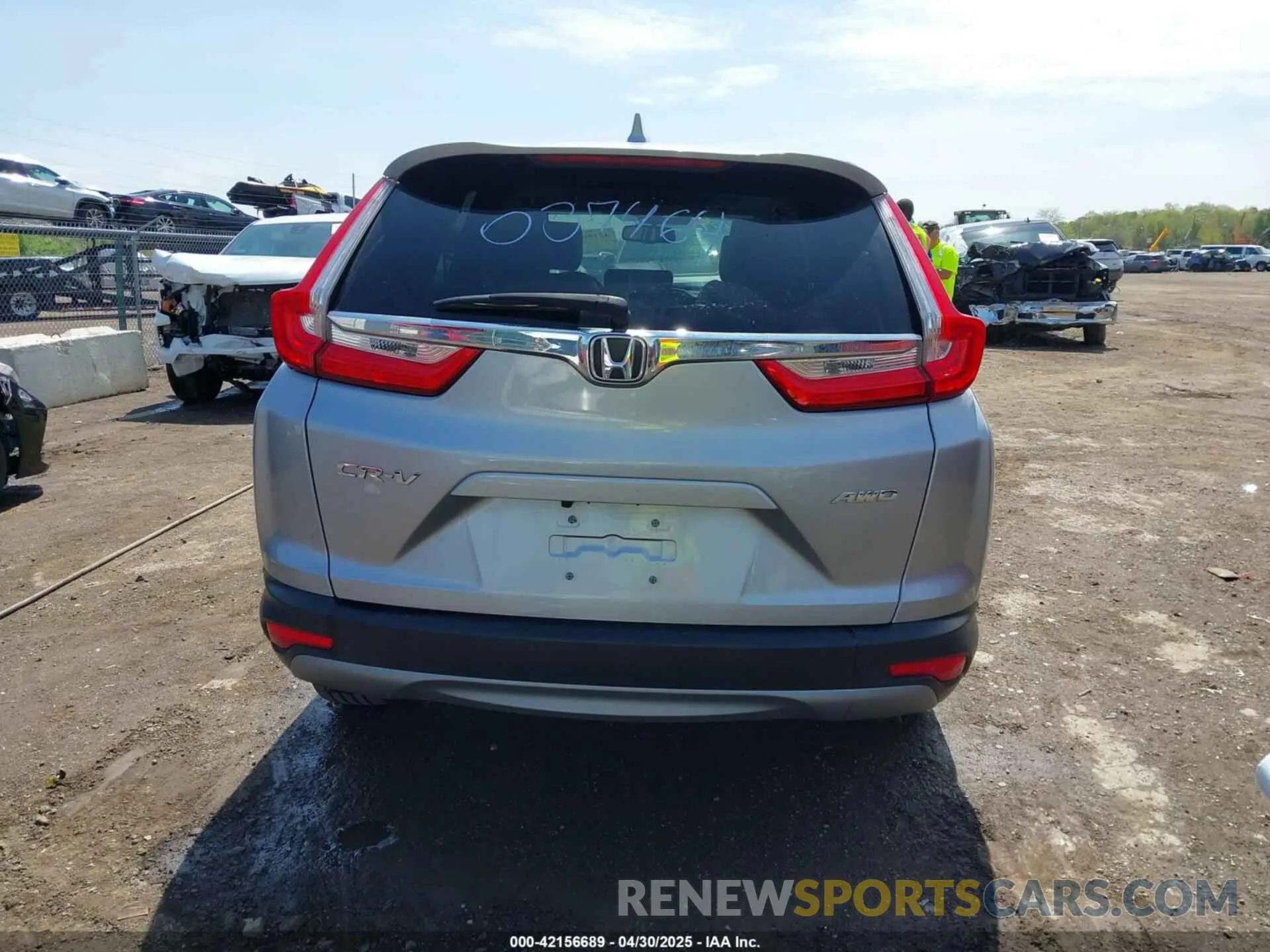 16 fotografías del automóvil dañado 5J6RW2H86KL037464 HONDA CR-V 2019