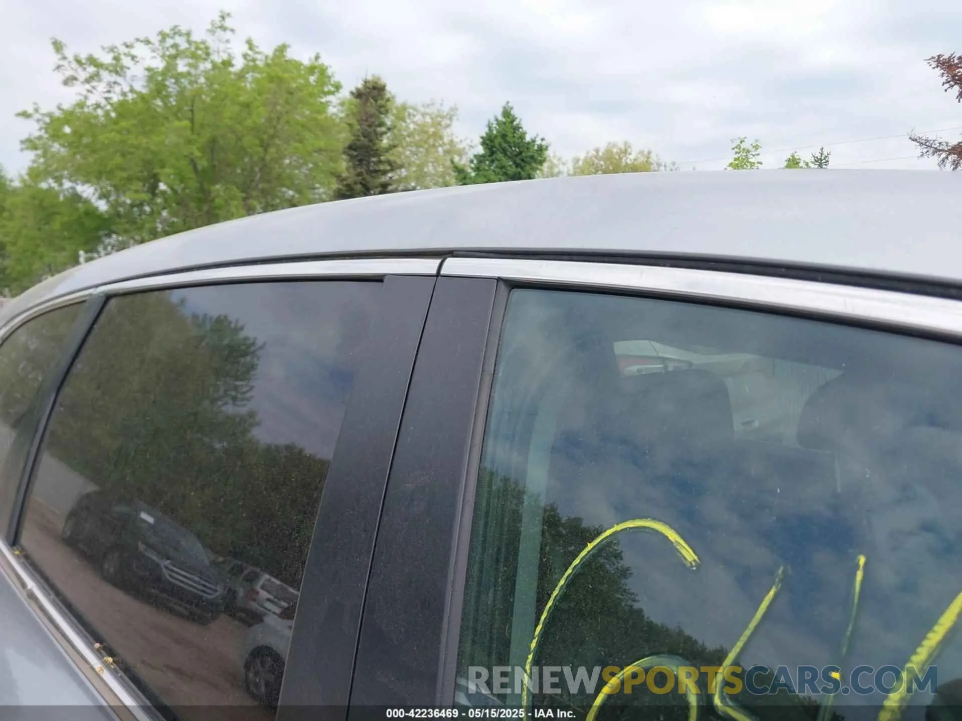 19 fotografías del automóvil dañado 5J6RW2H88KL002408 HONDA CR-V 2019