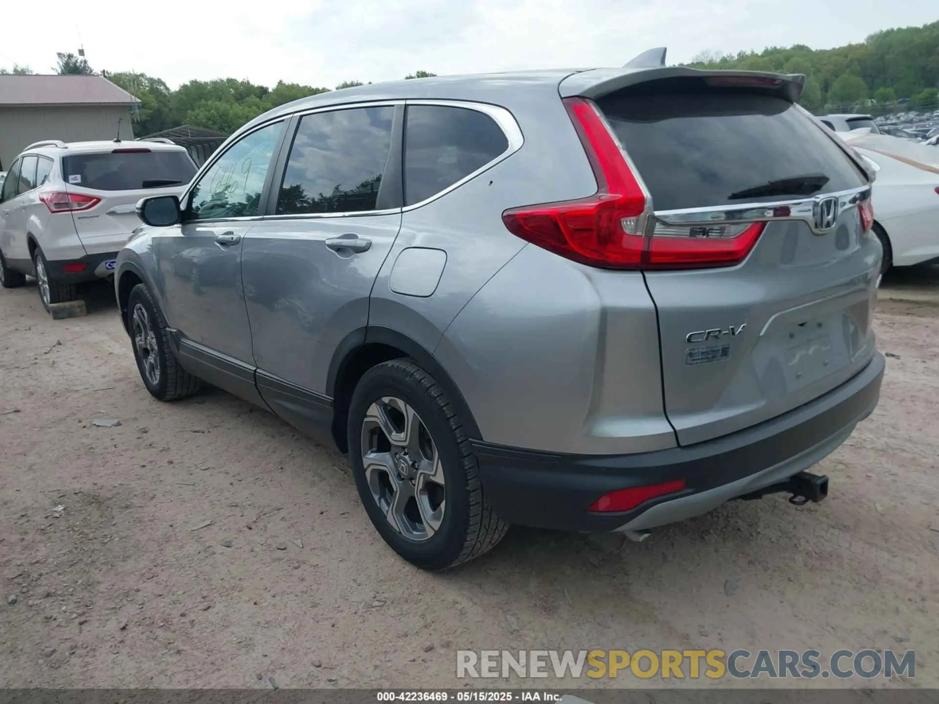 3 fotografías del automóvil dañado 5J6RW2H88KL002408 HONDA CR-V 2019