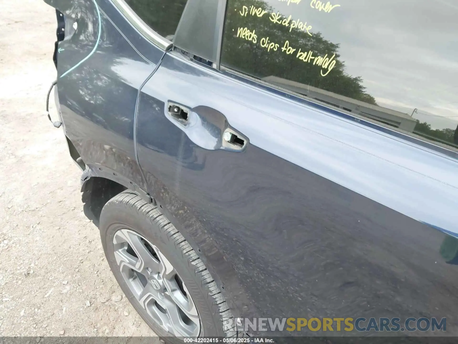 18 fotografías del automóvil dañado 5J6RW2H89KA000971 HONDA CR-V 2019