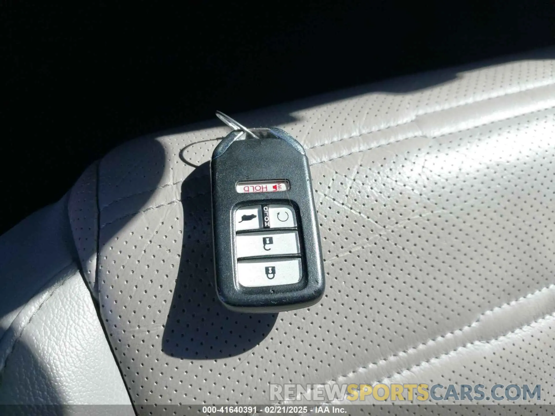 11 fotografías del automóvil dañado 5J6RW2H89KA002929 HONDA CR-V 2019