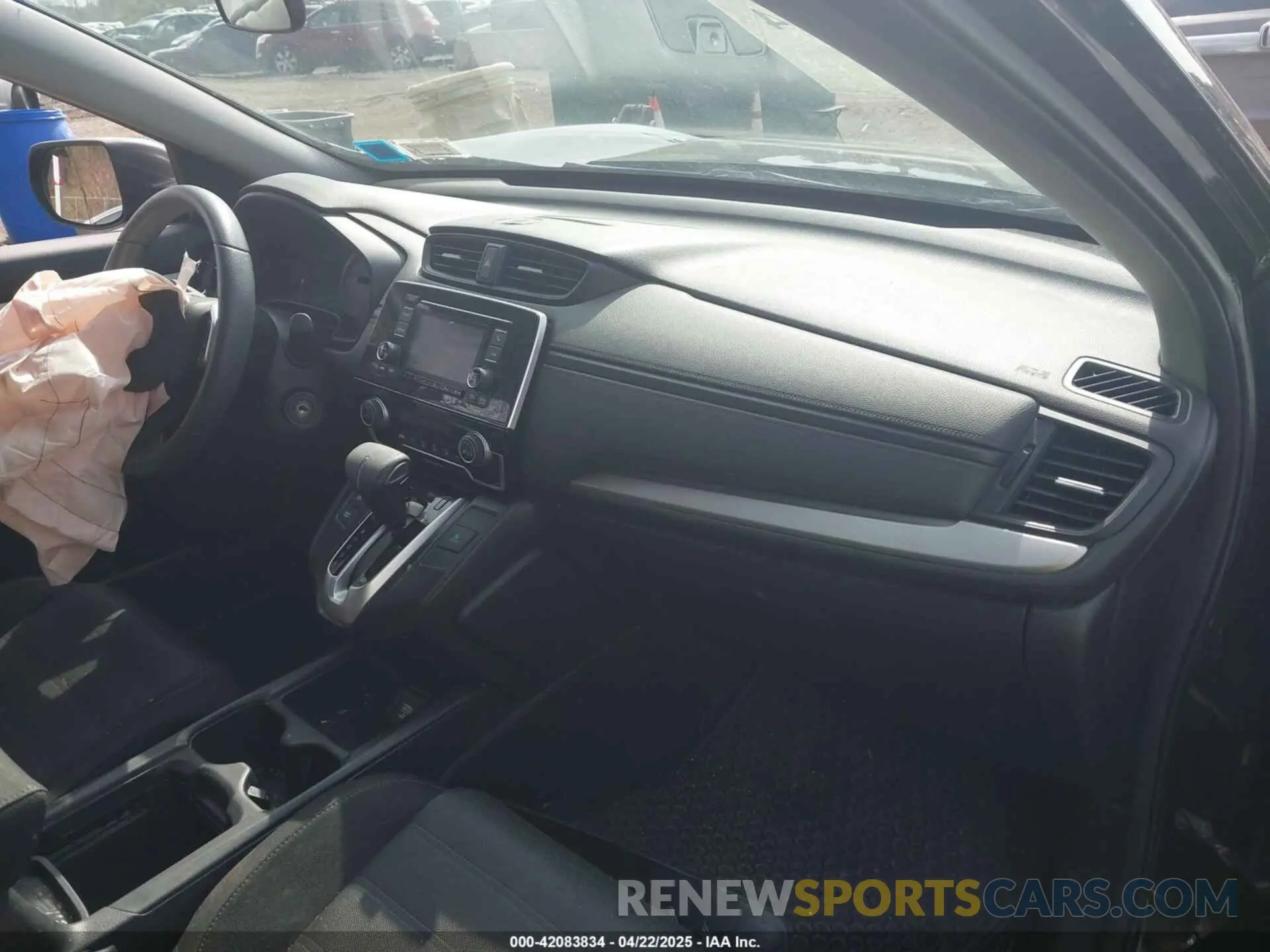 5 fotografías del automóvil dañado 5J6RW6H31KL005193 HONDA CR-V 2019