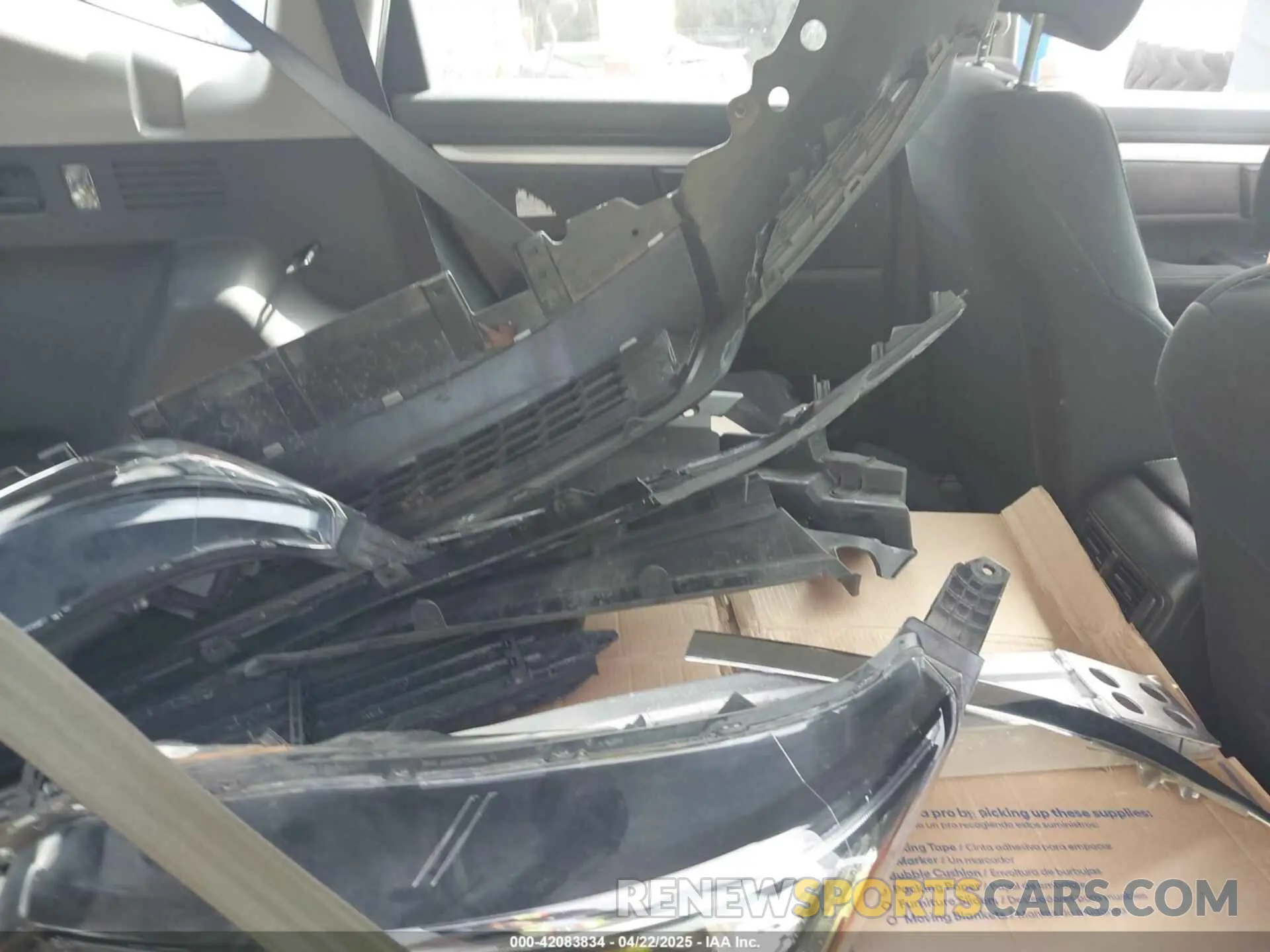 8 fotografías del automóvil dañado 5J6RW6H31KL005193 HONDA CR-V 2019