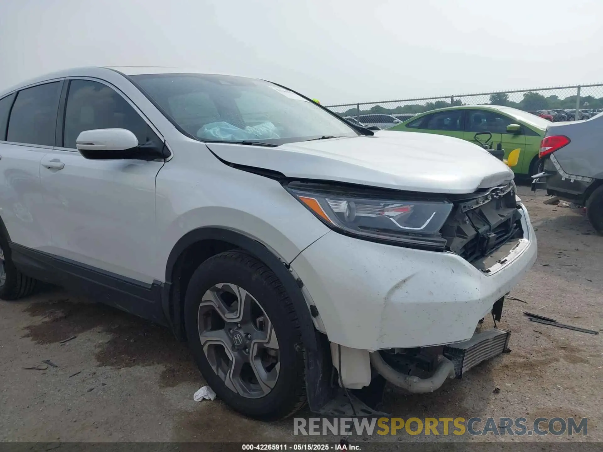6 fotografías del automóvil dañado 7FARW1H51KE019516 HONDA CR-V 2019