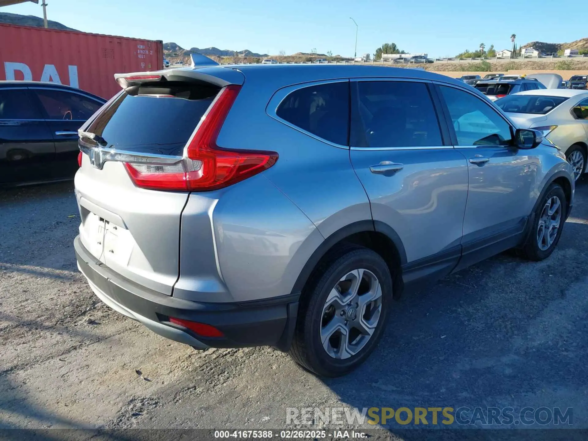 4 fotografías del automóvil dañado 7FARW1H52KE039385 HONDA CR-V 2019