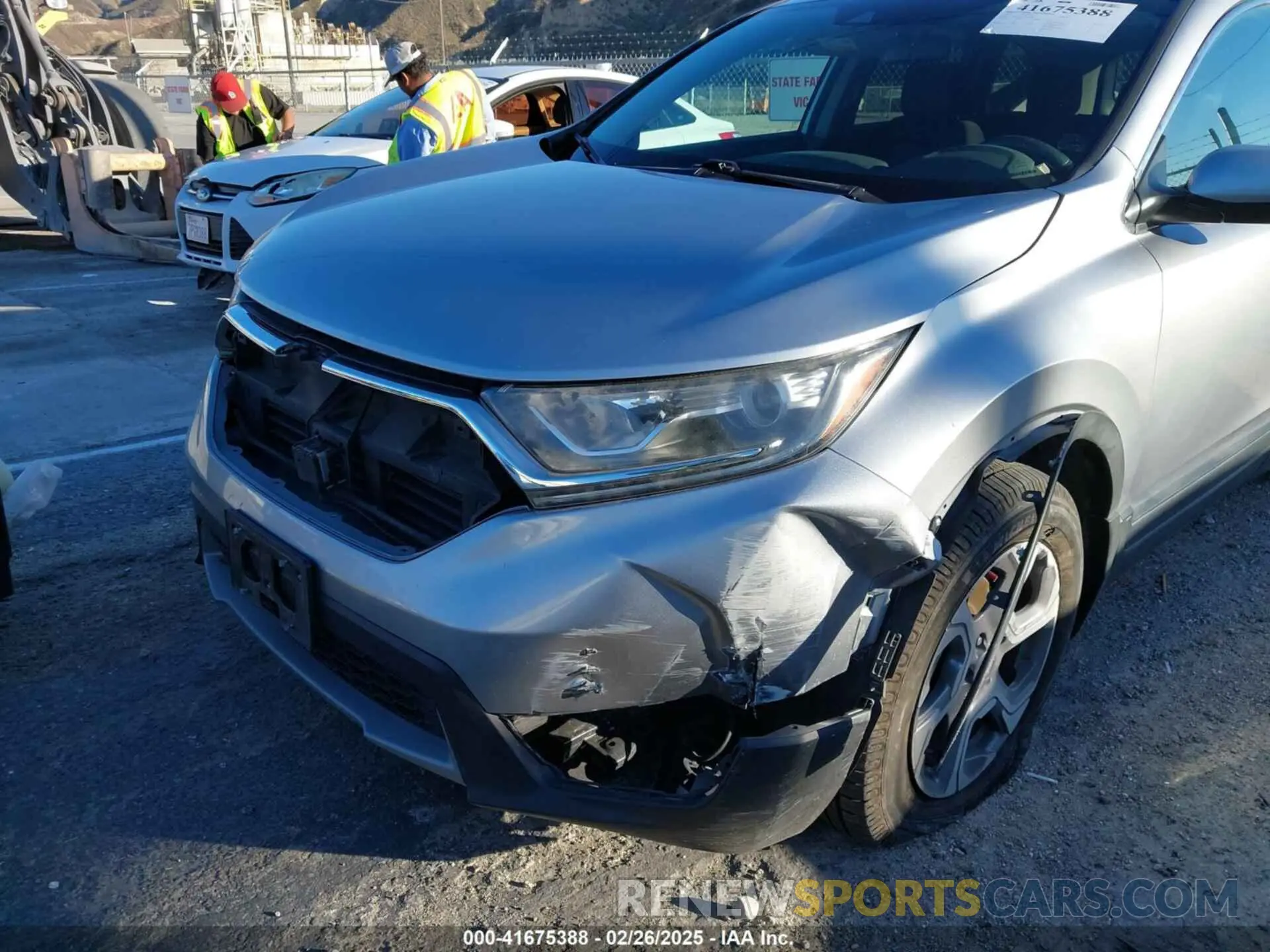 6 fotografías del automóvil dañado 7FARW1H52KE039385 HONDA CR-V 2019