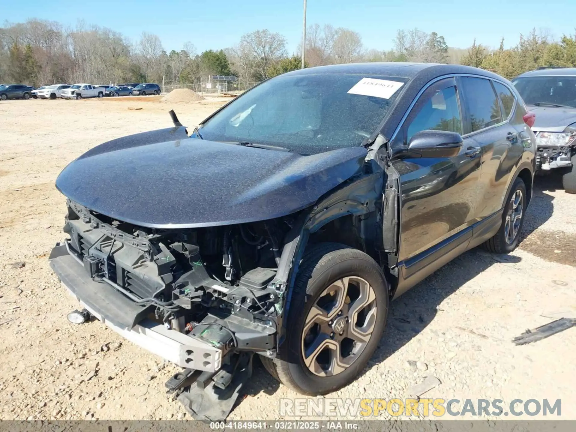 2 fotografías del automóvil dañado 7FARW1H53KE018173 HONDA CR-V 2019