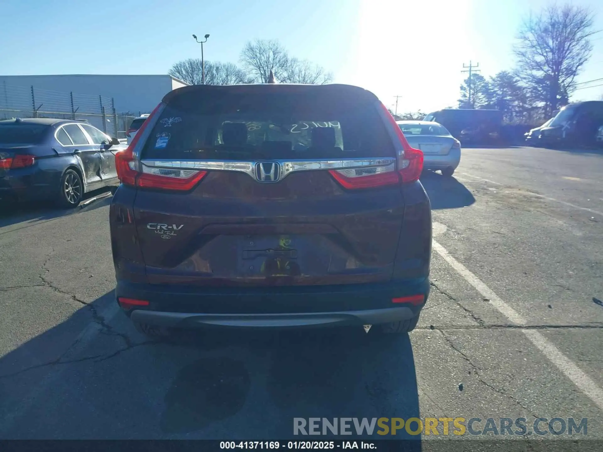 16 fotografías del automóvil dañado 7FARW1H55KE018479 HONDA CR-V 2019