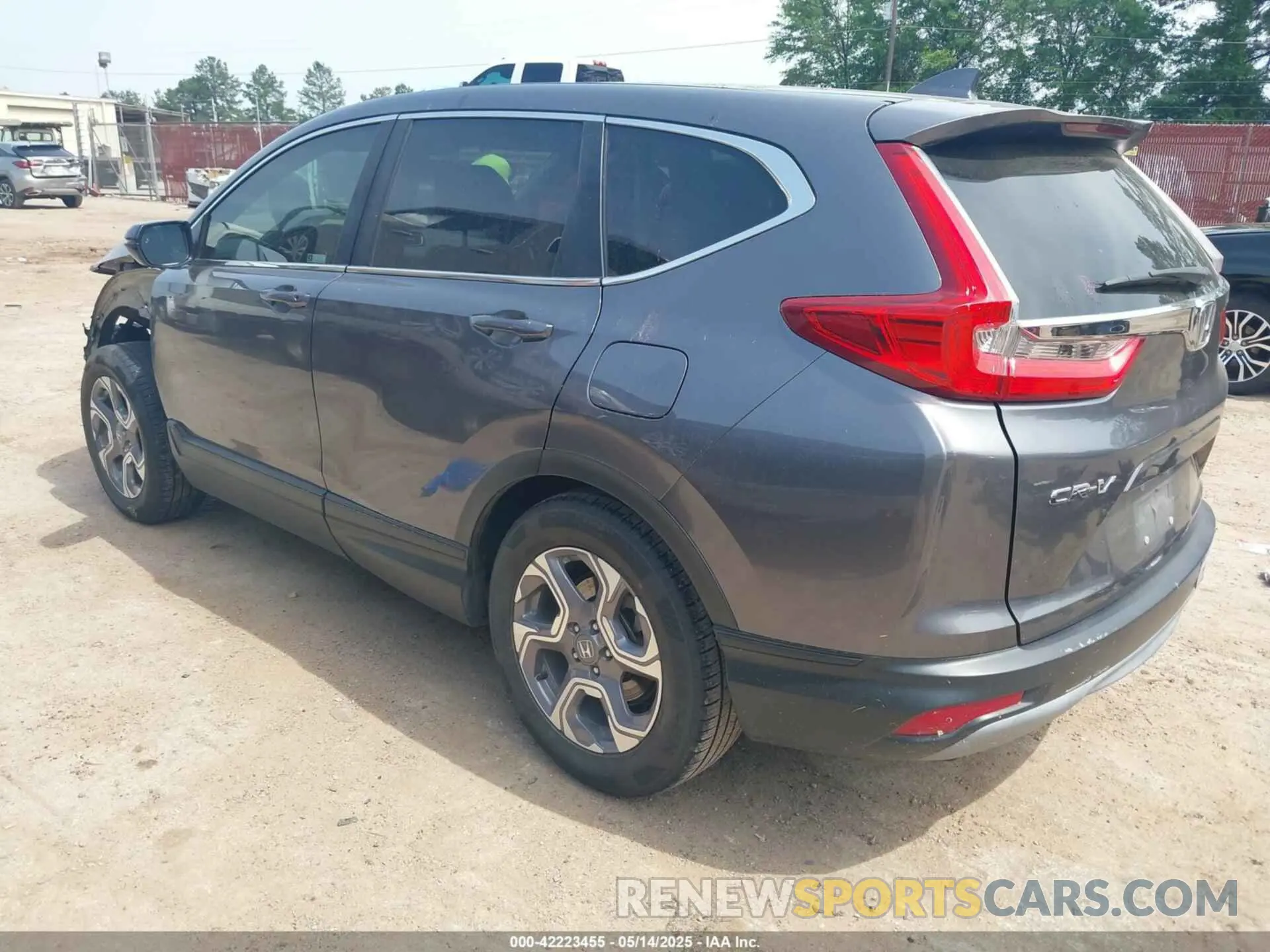 3 fotografías del automóvil dañado 7FARW1H55KE032690 HONDA CR-V 2019