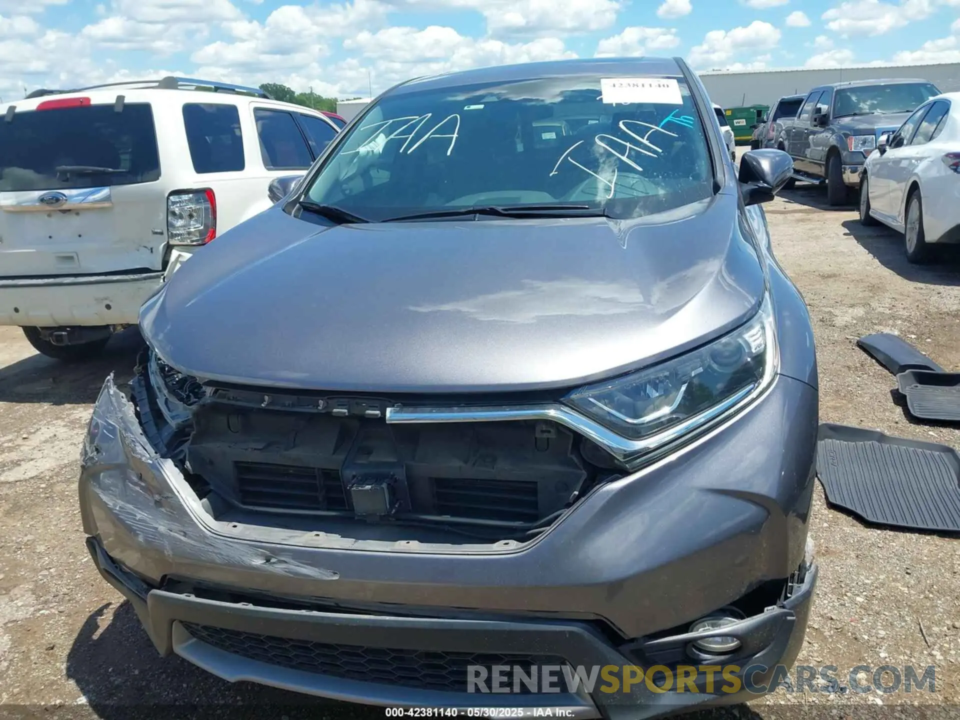 13 fotografías del automóvil dañado 7FARW1H58KE027824 HONDA CR-V 2019