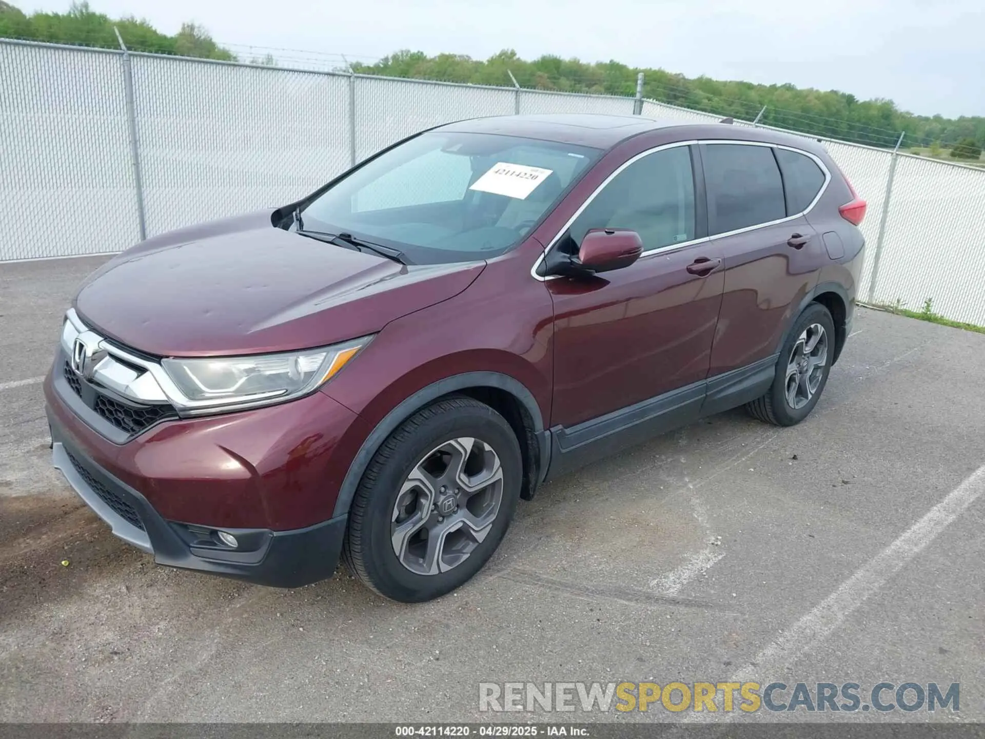 2 fotografías del automóvil dañado 7FARW1H80KE013409 HONDA CR-V 2019