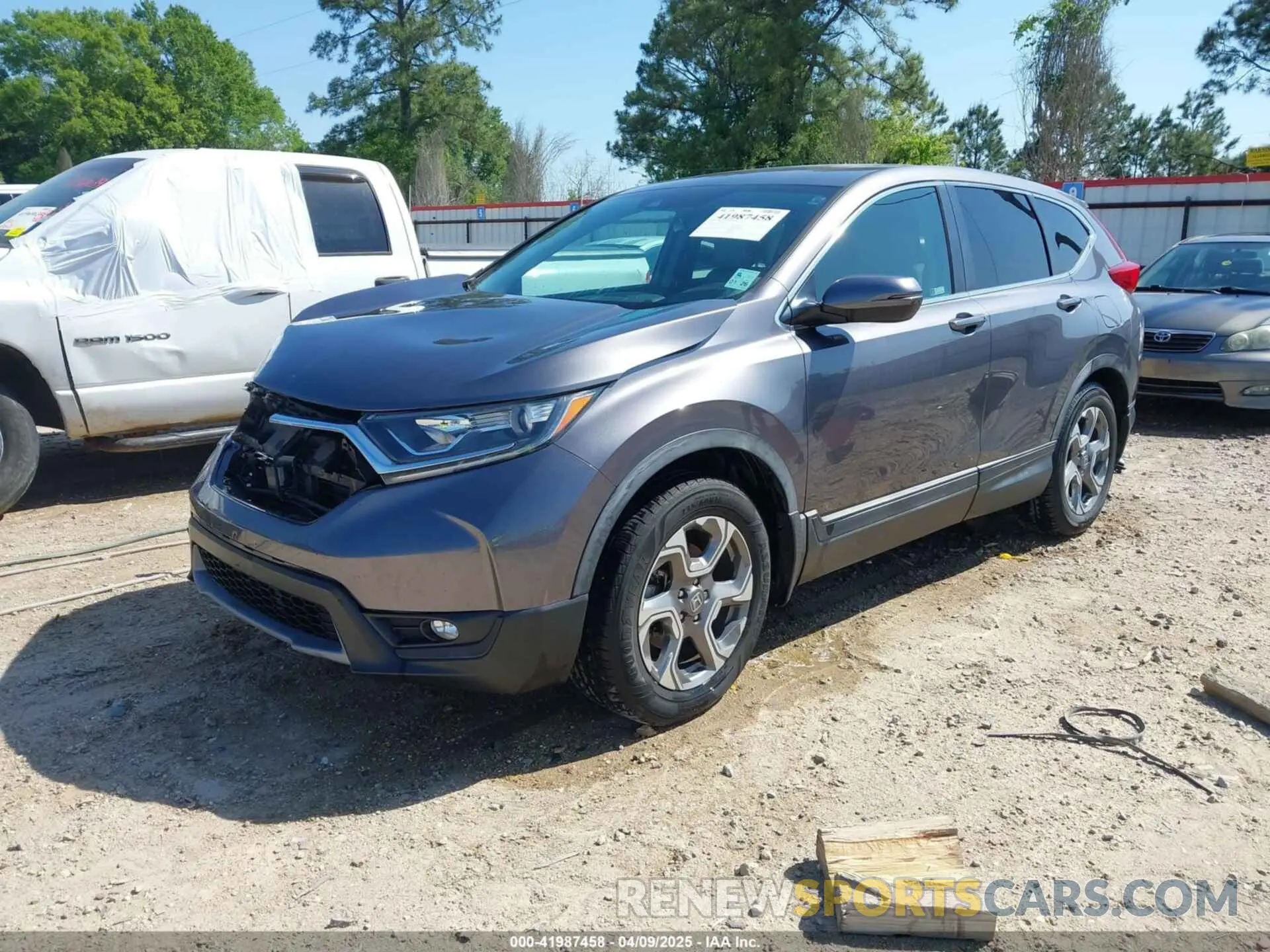 2 fotografías del automóvil dañado 7FARW1H80KE033322 HONDA CR-V 2019