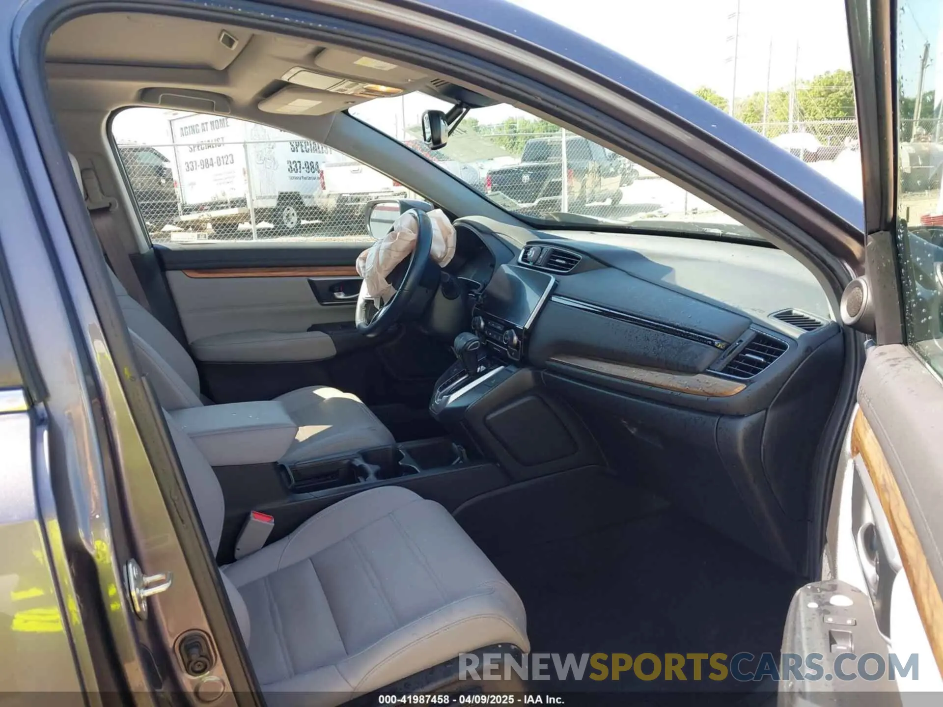 5 fotografías del automóvil dañado 7FARW1H80KE033322 HONDA CR-V 2019