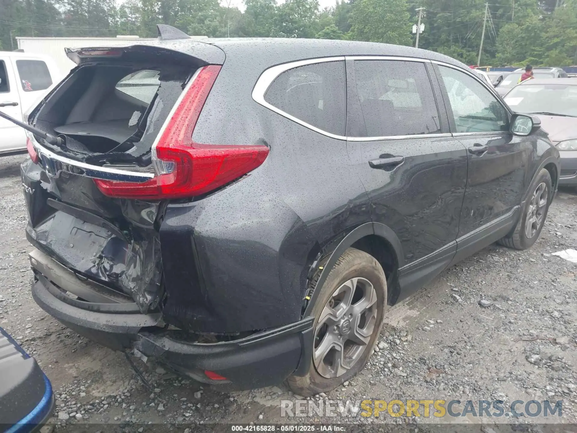 4 fotografías del automóvil dañado 7FARW1H82KE029661 HONDA CR-V 2019