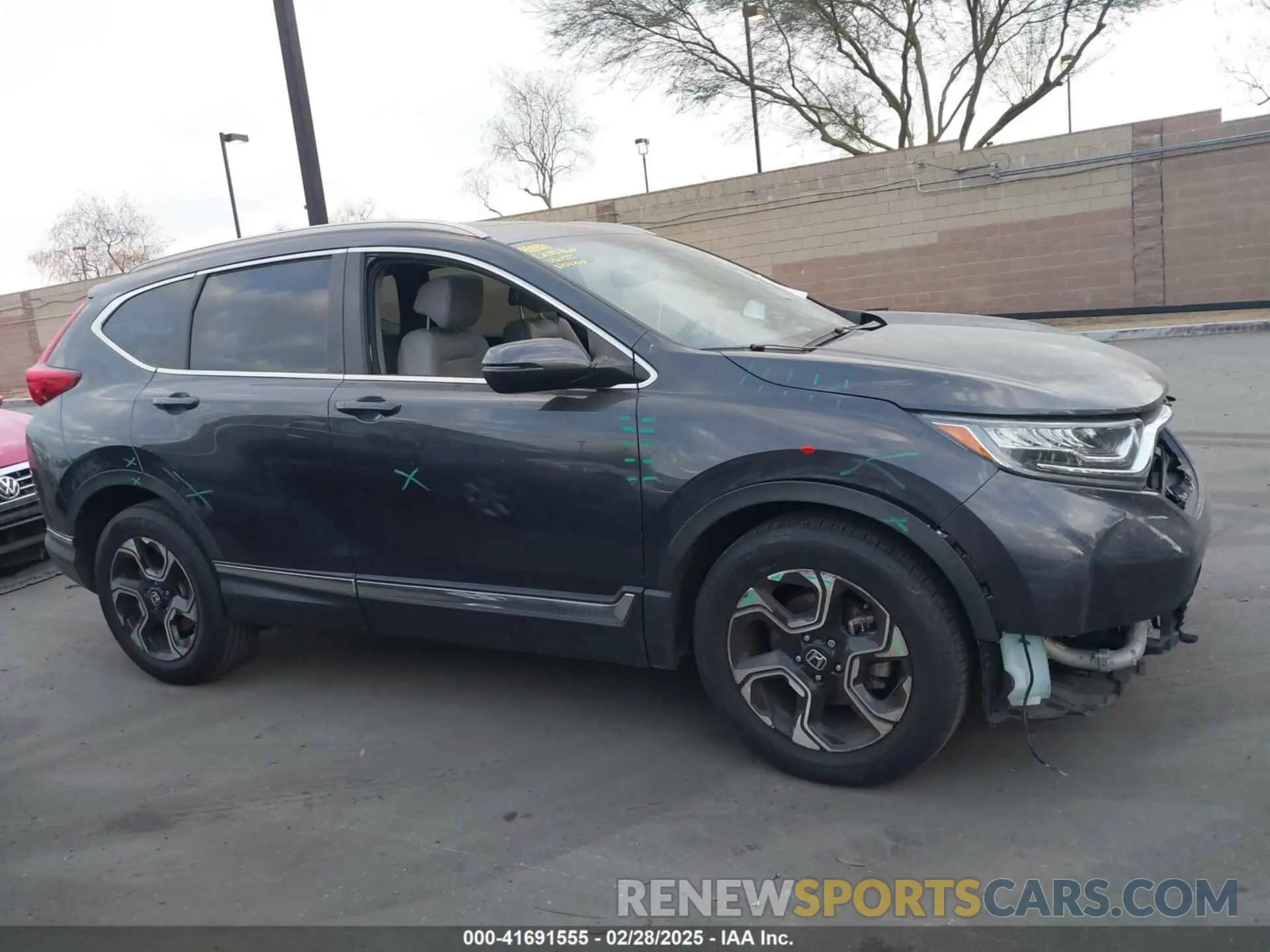 13 fotografías del automóvil dañado 7FARW1H92KE014019 HONDA CR-V 2019