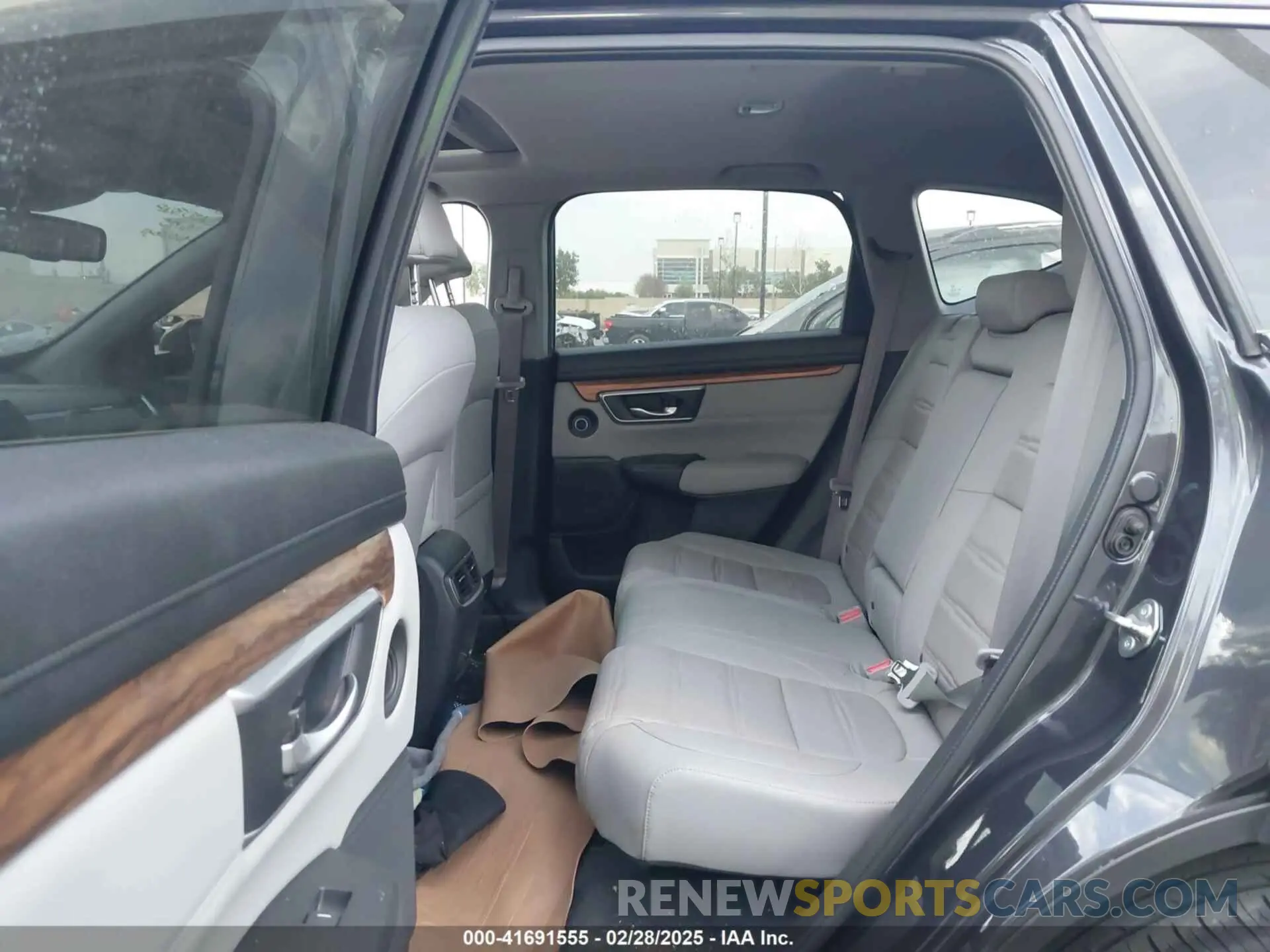 8 fotografías del automóvil dañado 7FARW1H92KE014019 HONDA CR-V 2019
