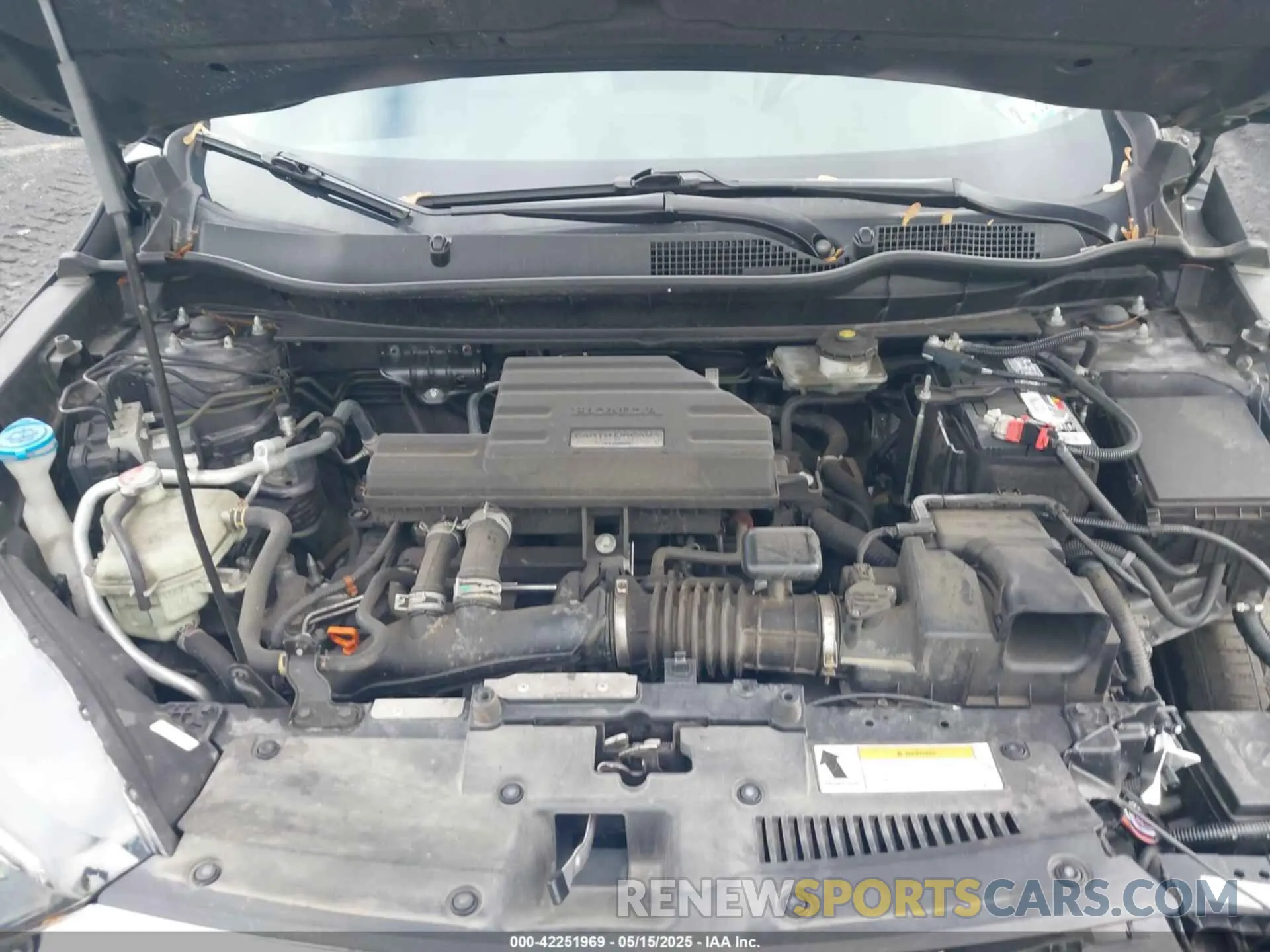 10 fotografías del automóvil dañado 7FARW2H52KE037769 HONDA CR-V 2019