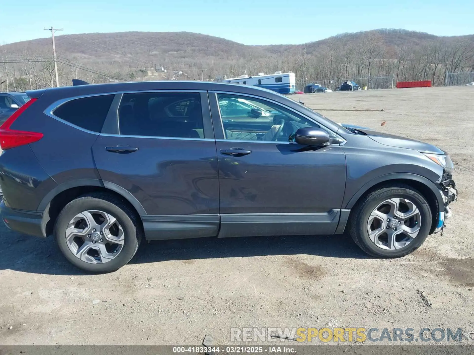 14 fotografías del automóvil dañado 7FARW2H59KE042290 HONDA CR-V 2019