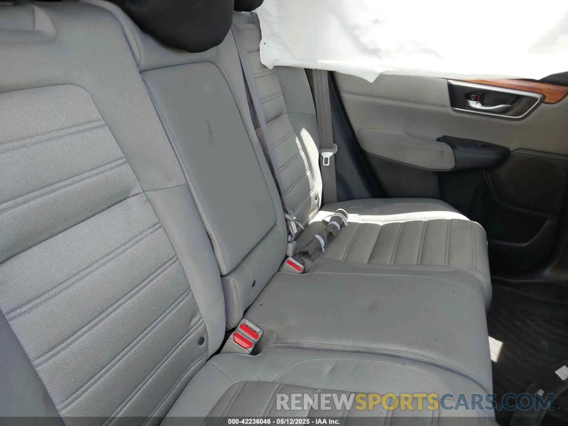 8 fotografías del automóvil dañado 7FARW2H59KE049837 HONDA CR-V 2019