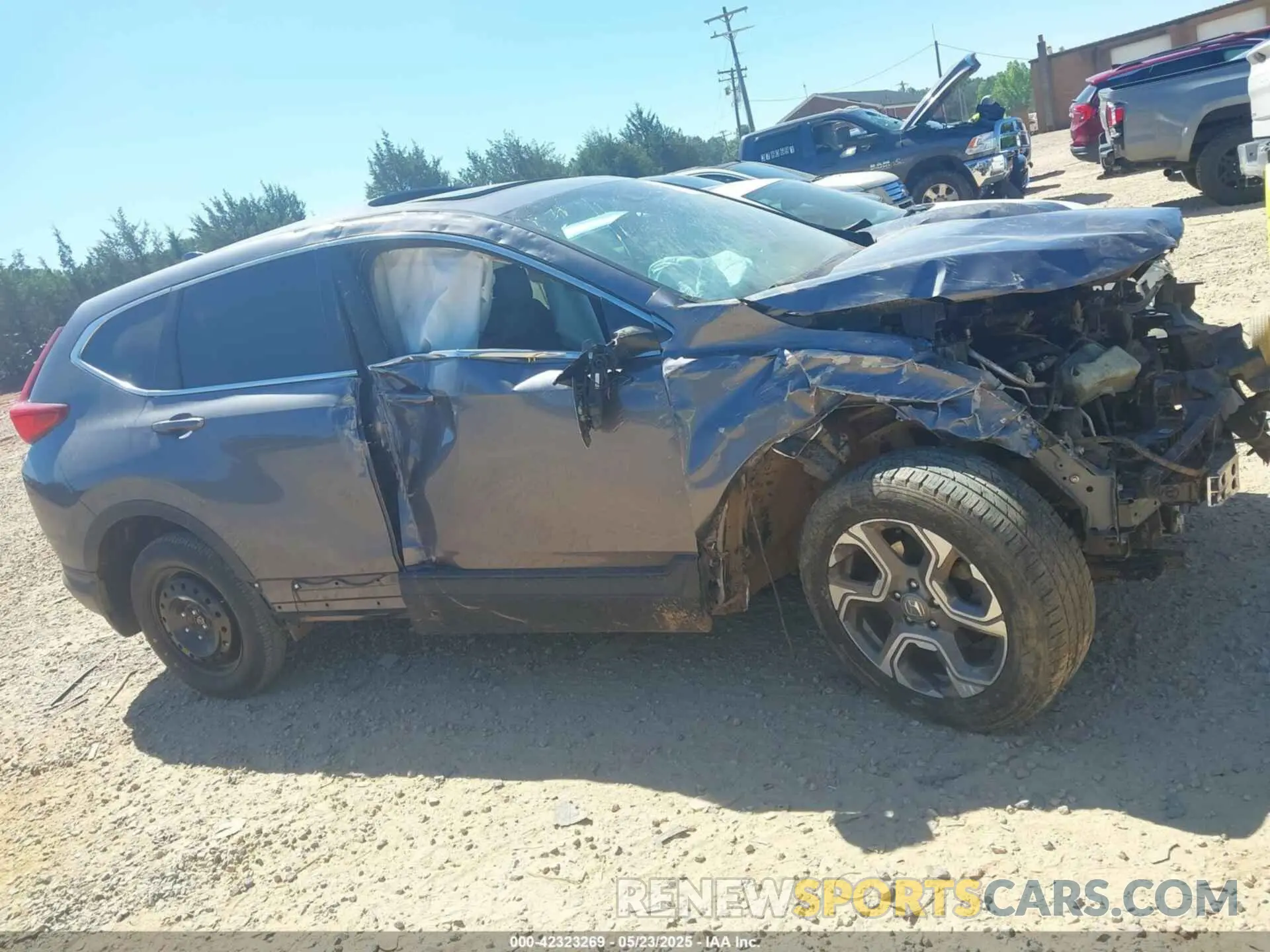 12 fotografías del automóvil dañado 7FARW2H80KE003842 HONDA CR-V 2019