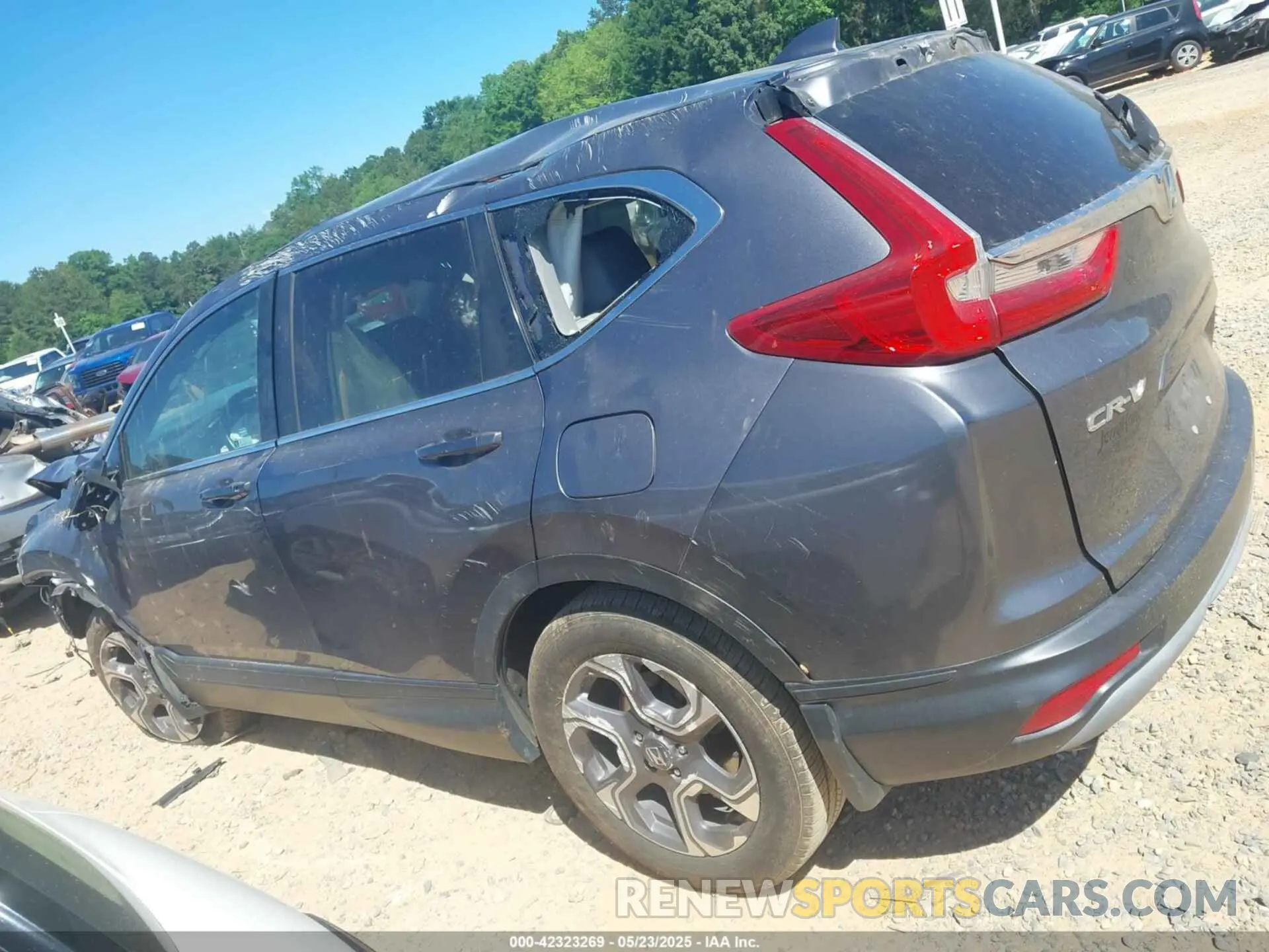13 fotografías del automóvil dañado 7FARW2H80KE003842 HONDA CR-V 2019