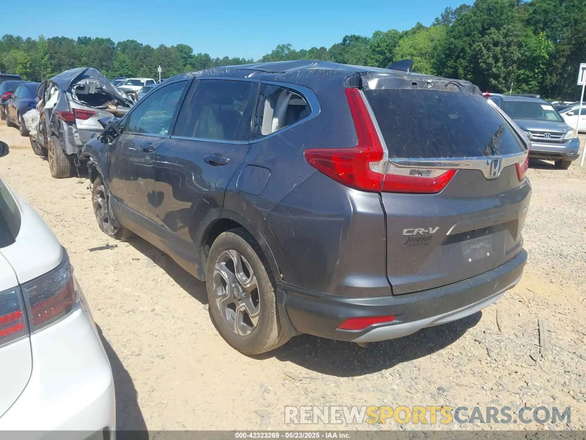 3 fotografías del automóvil dañado 7FARW2H80KE003842 HONDA CR-V 2019