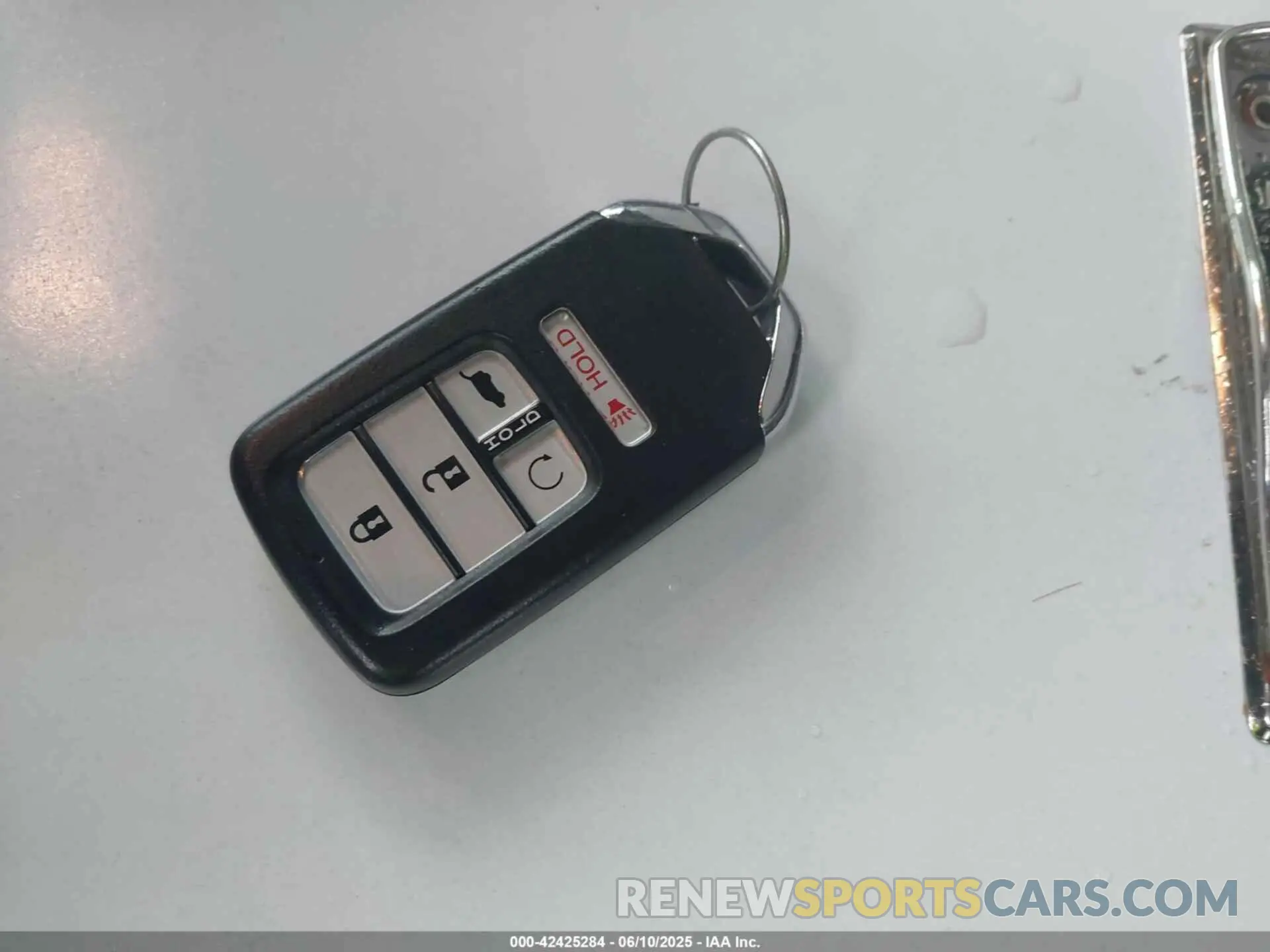 11 fotografías del automóvil dañado 7FARW2H80KE044472 HONDA CR-V 2019
