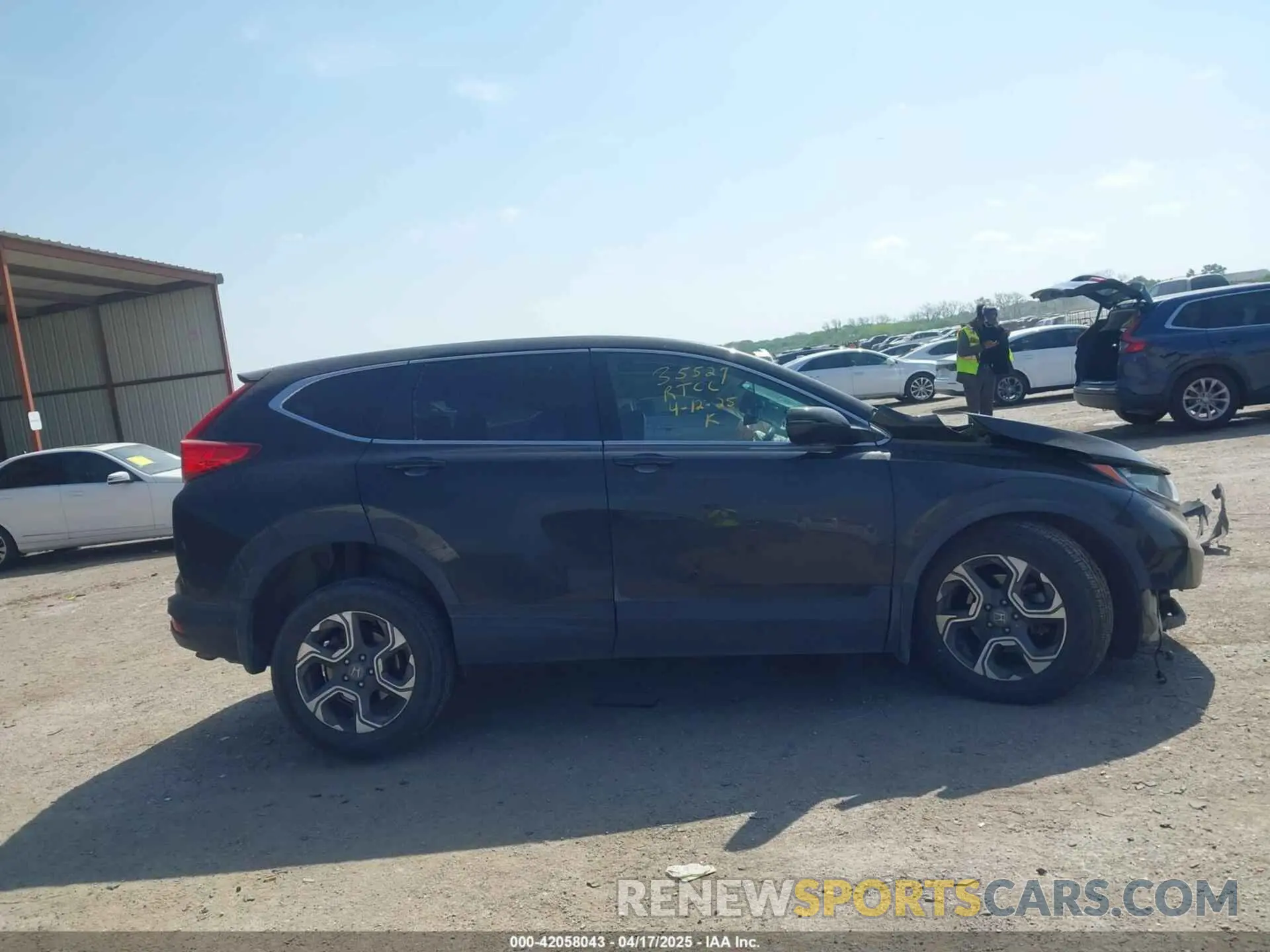 13 fotografías del automóvil dañado 7FARW2H81KE000545 HONDA CR-V 2019