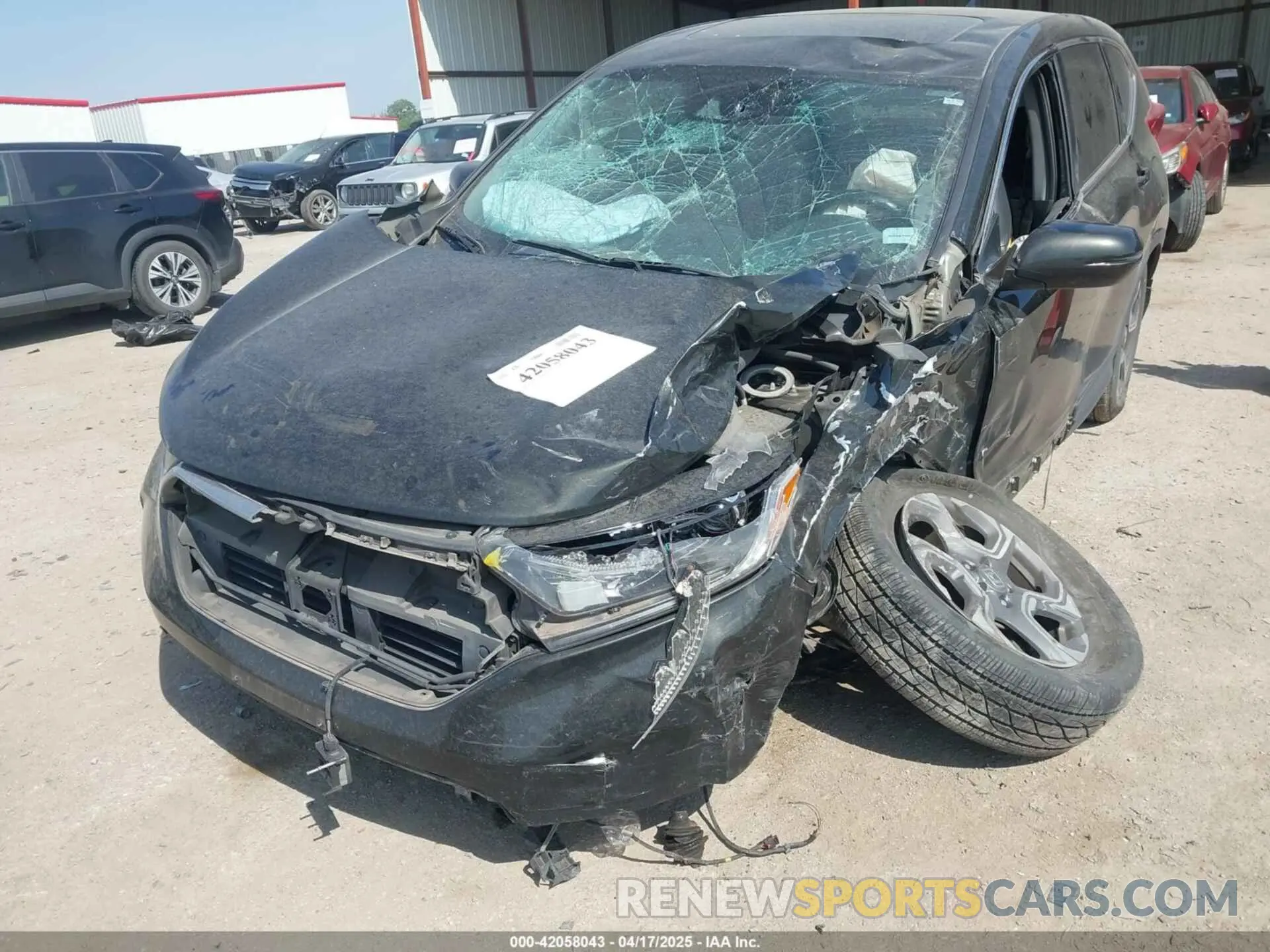 2 fotografías del automóvil dañado 7FARW2H81KE000545 HONDA CR-V 2019