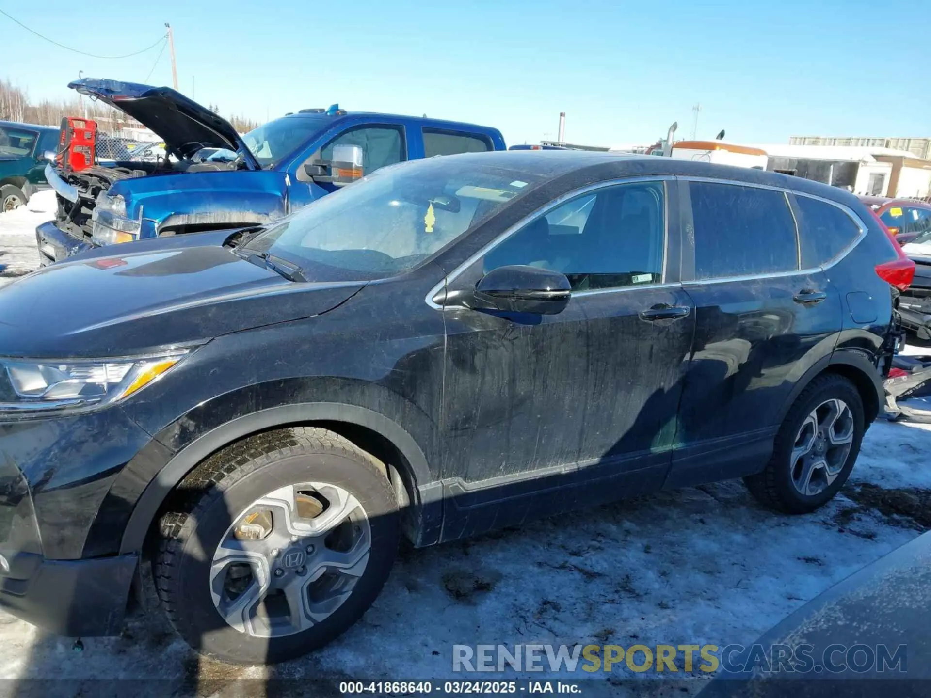 15 fotografías del automóvil dañado 7FARW2H83KE062075 HONDA CR-V 2019