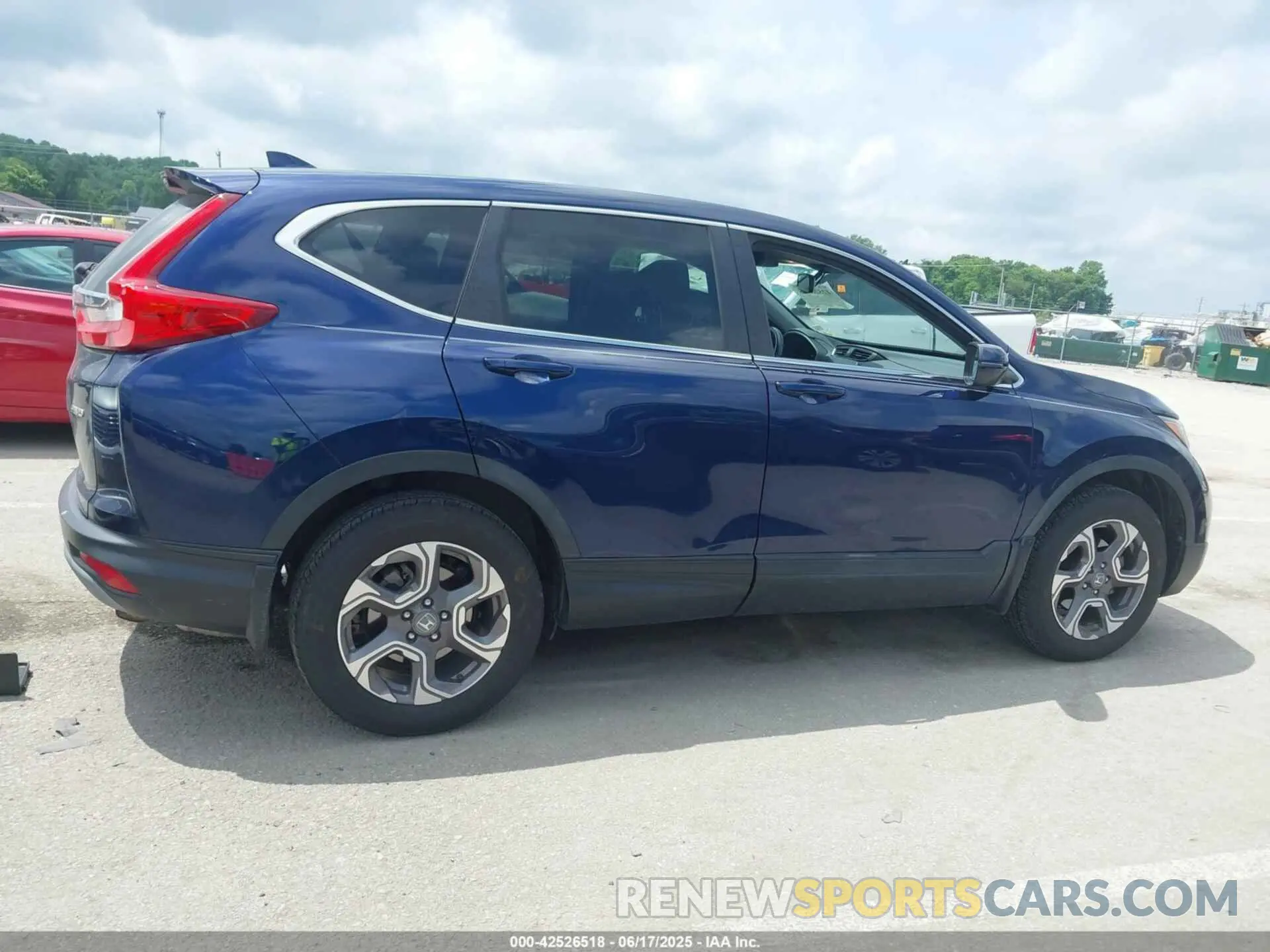 13 fotografías del automóvil dañado 7FARW2H84KE015346 HONDA CR-V 2019