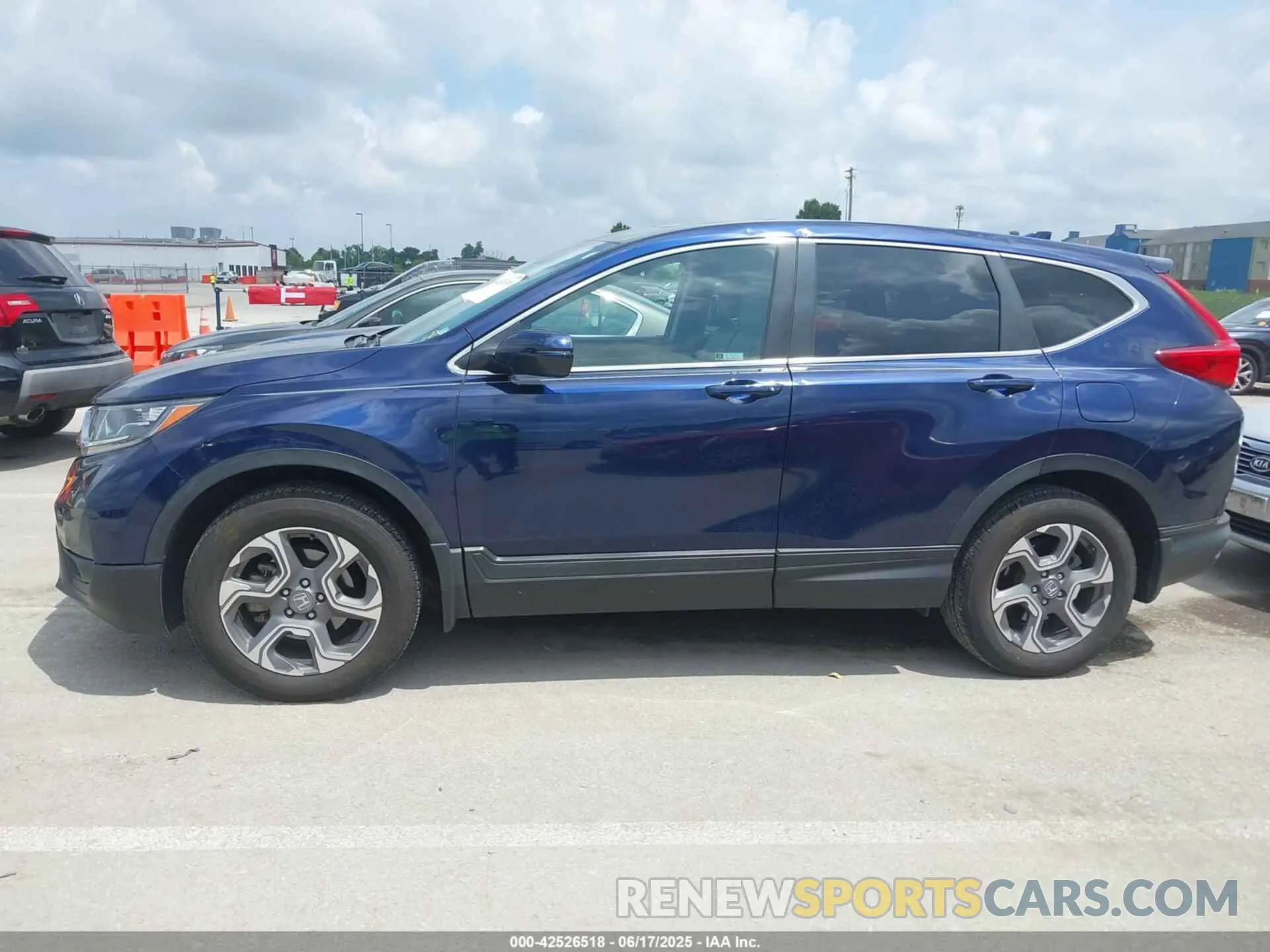 14 fotografías del automóvil dañado 7FARW2H84KE015346 HONDA CR-V 2019