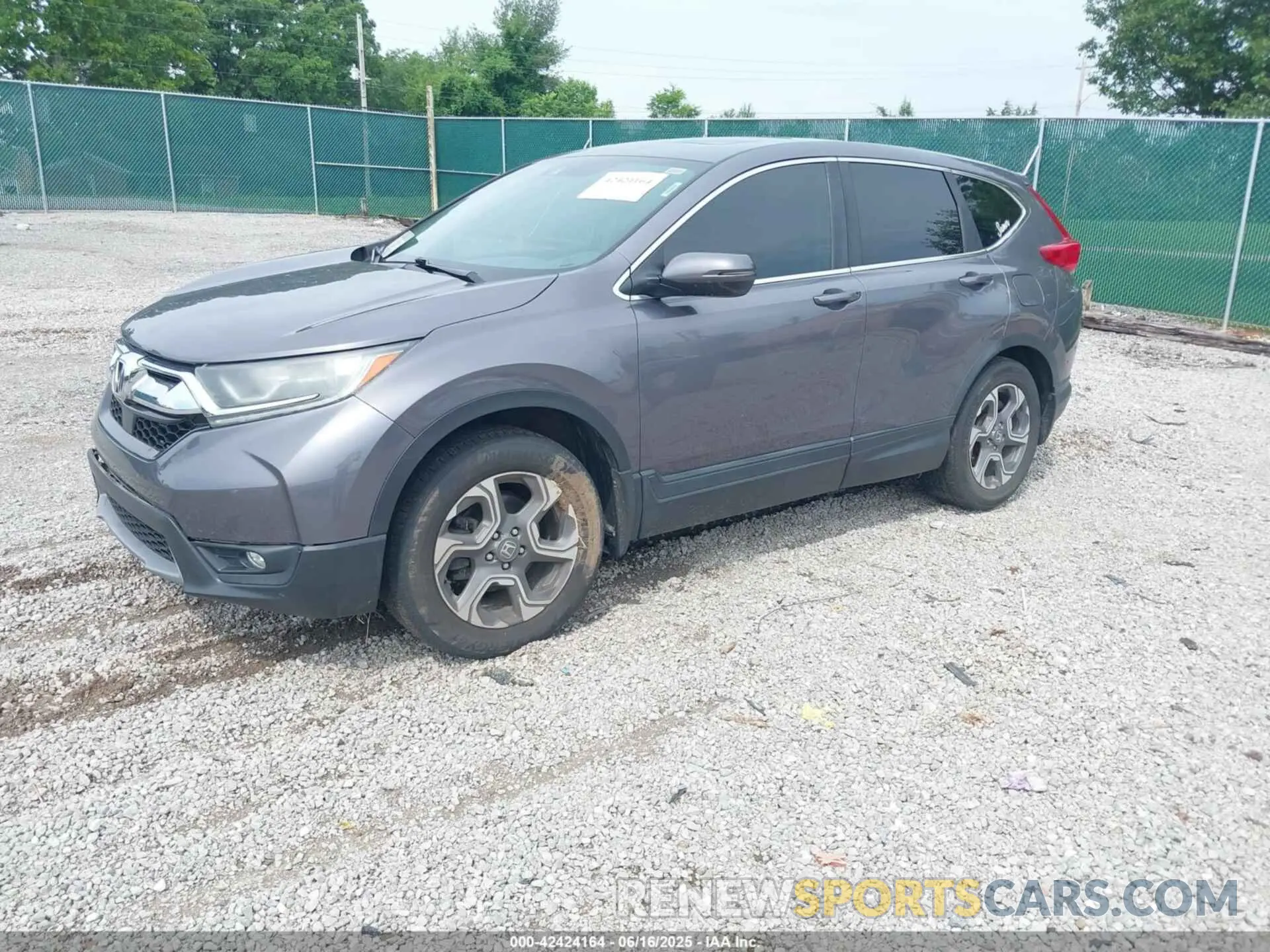 2 fotografías del automóvil dañado 7FARW2H84KE018991 HONDA CR-V 2019