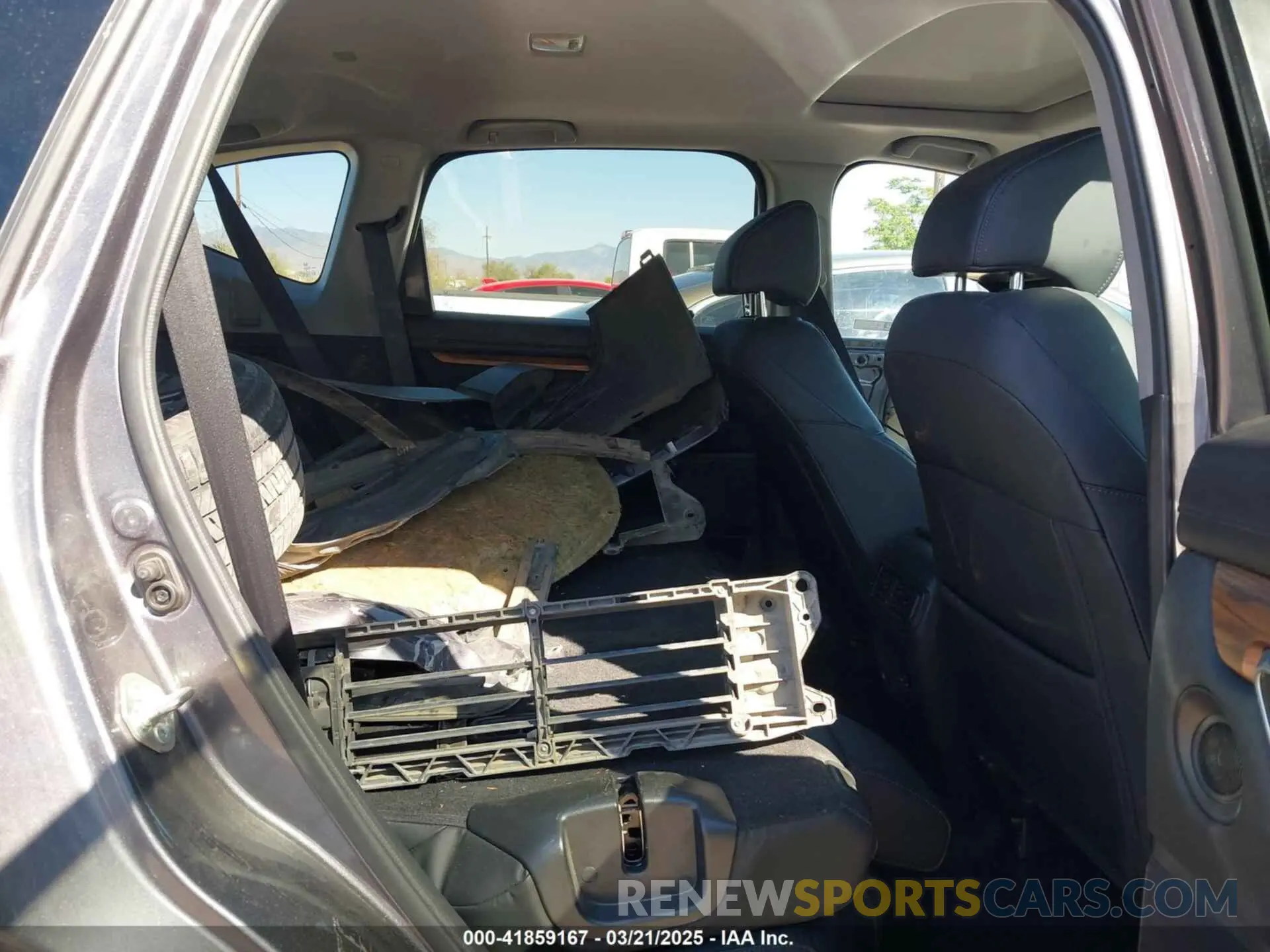 8 fotografías del automóvil dañado 7FARW2H84KE028937 HONDA CR-V 2019