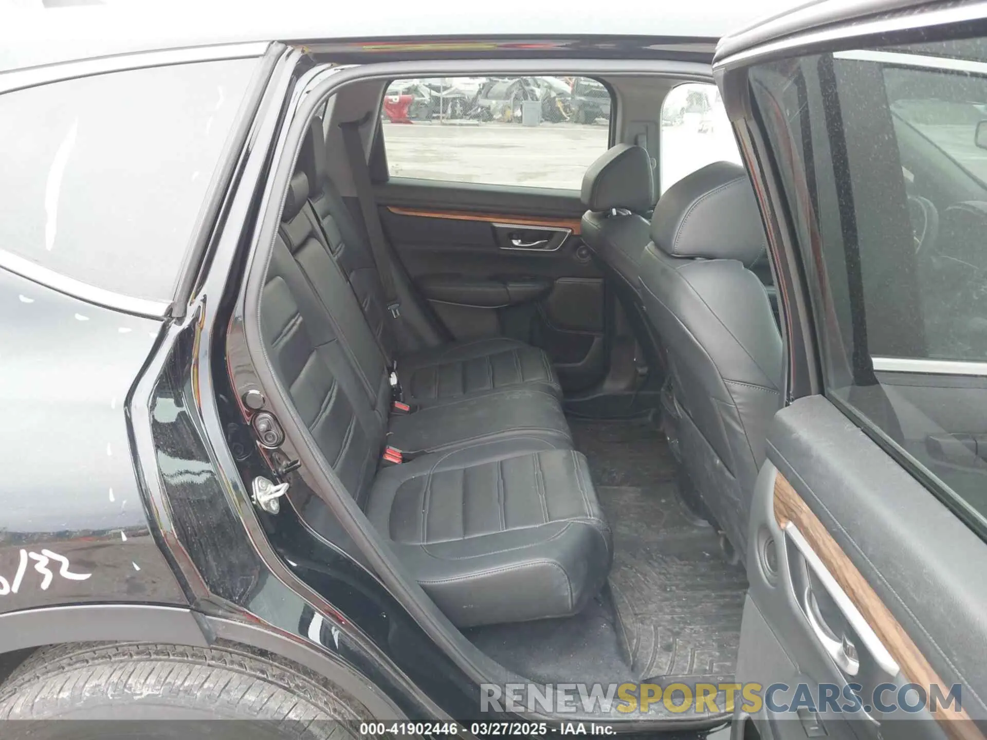 8 fotografías del automóvil dañado 7FARW2H86KE039566 HONDA CR-V 2019
