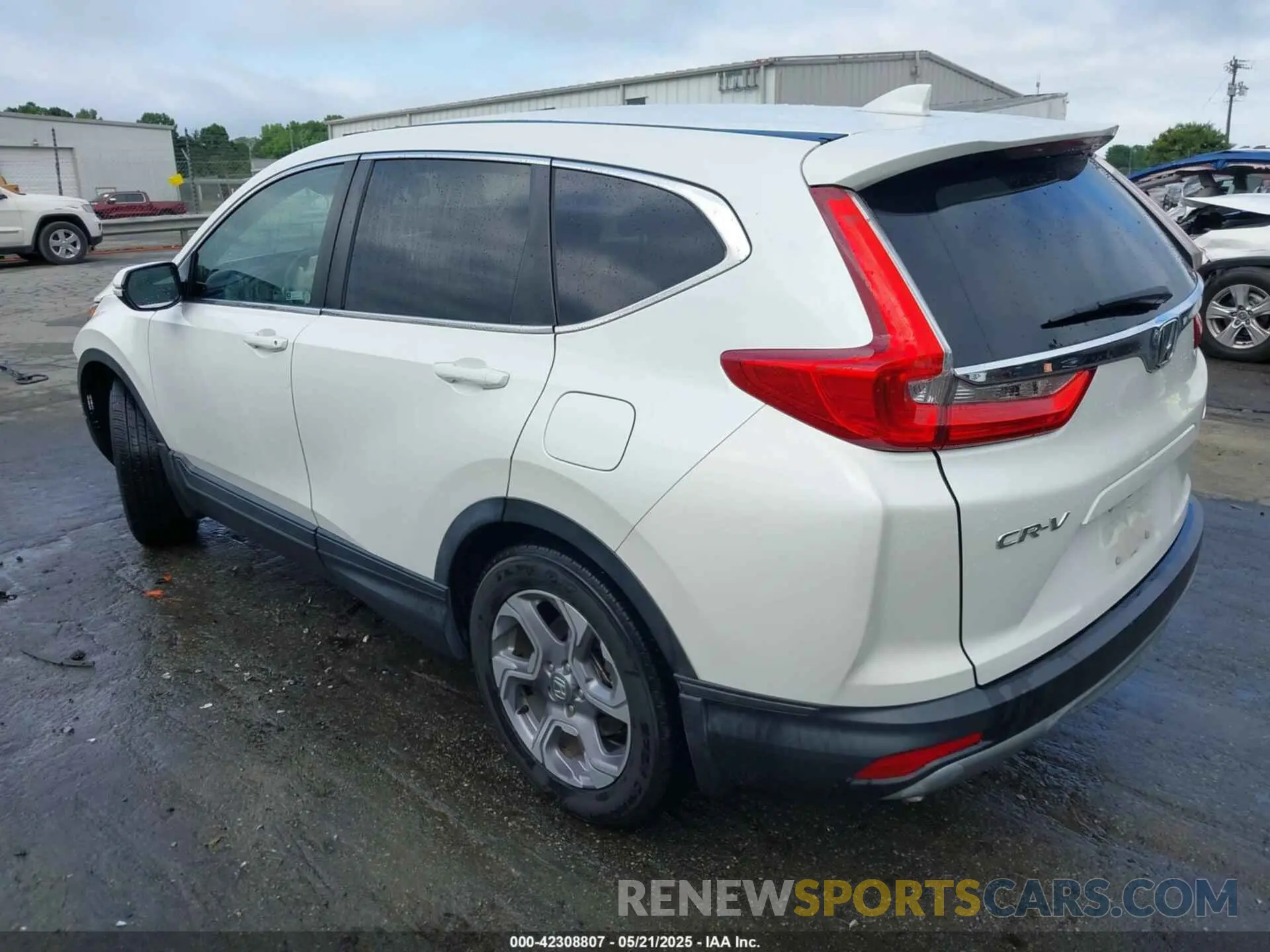 3 fotografías del automóvil dañado 7FARW2H87KE052827 HONDA CR-V 2019