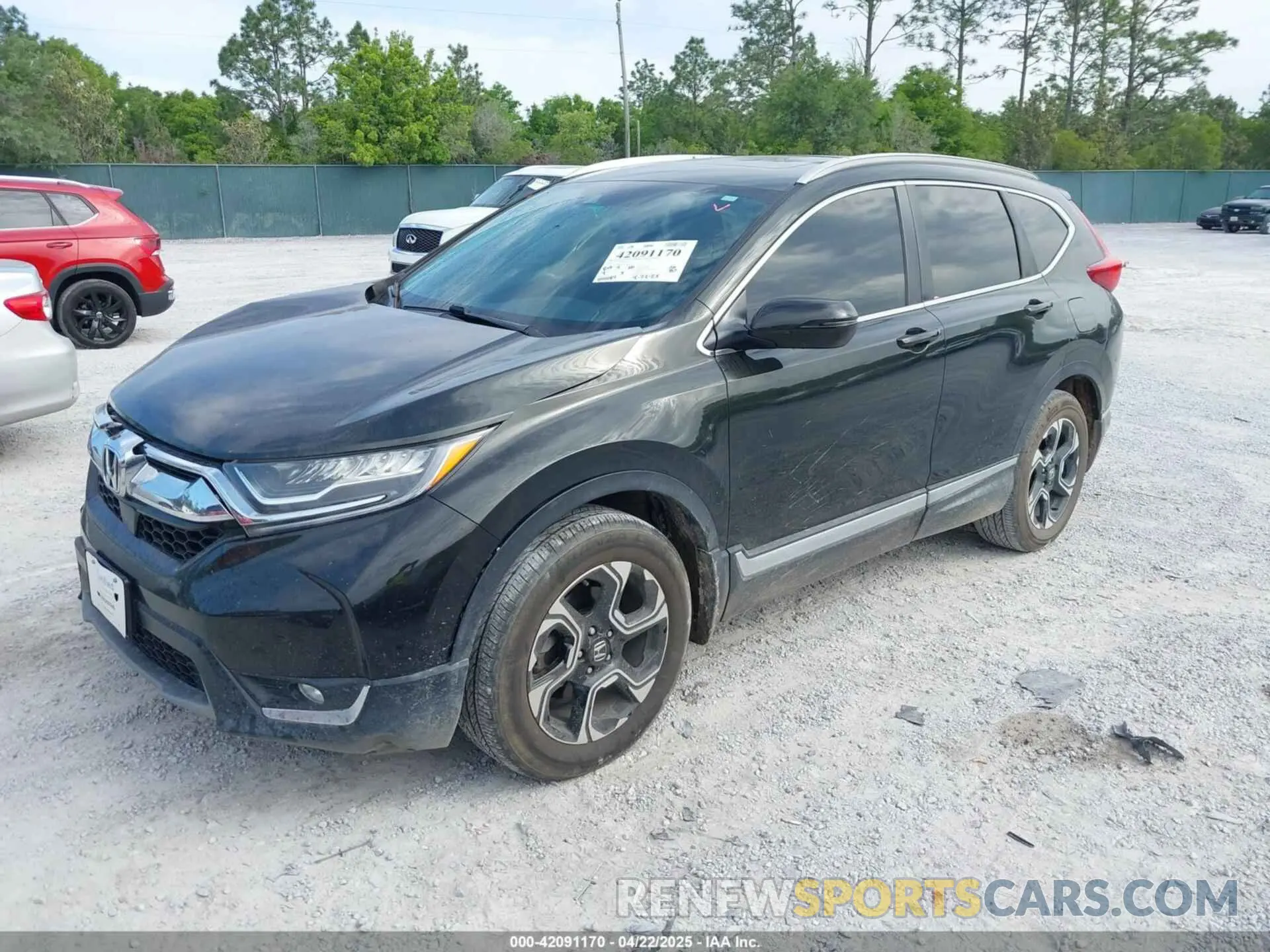 2 fotografías del automóvil dañado 7FARW2H92KE030632 HONDA CR-V 2019