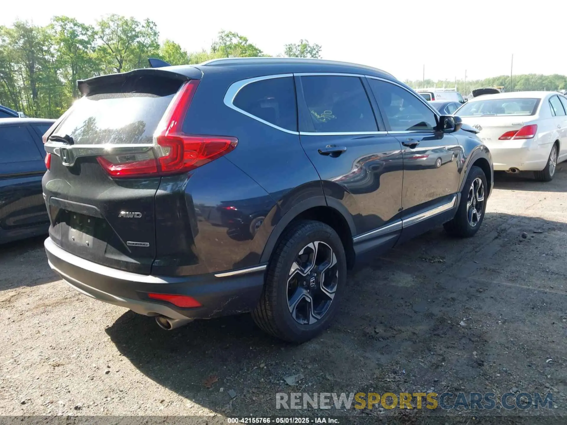 4 fotografías del automóvil dañado 7FARW2H96KE003224 HONDA CR-V 2019
