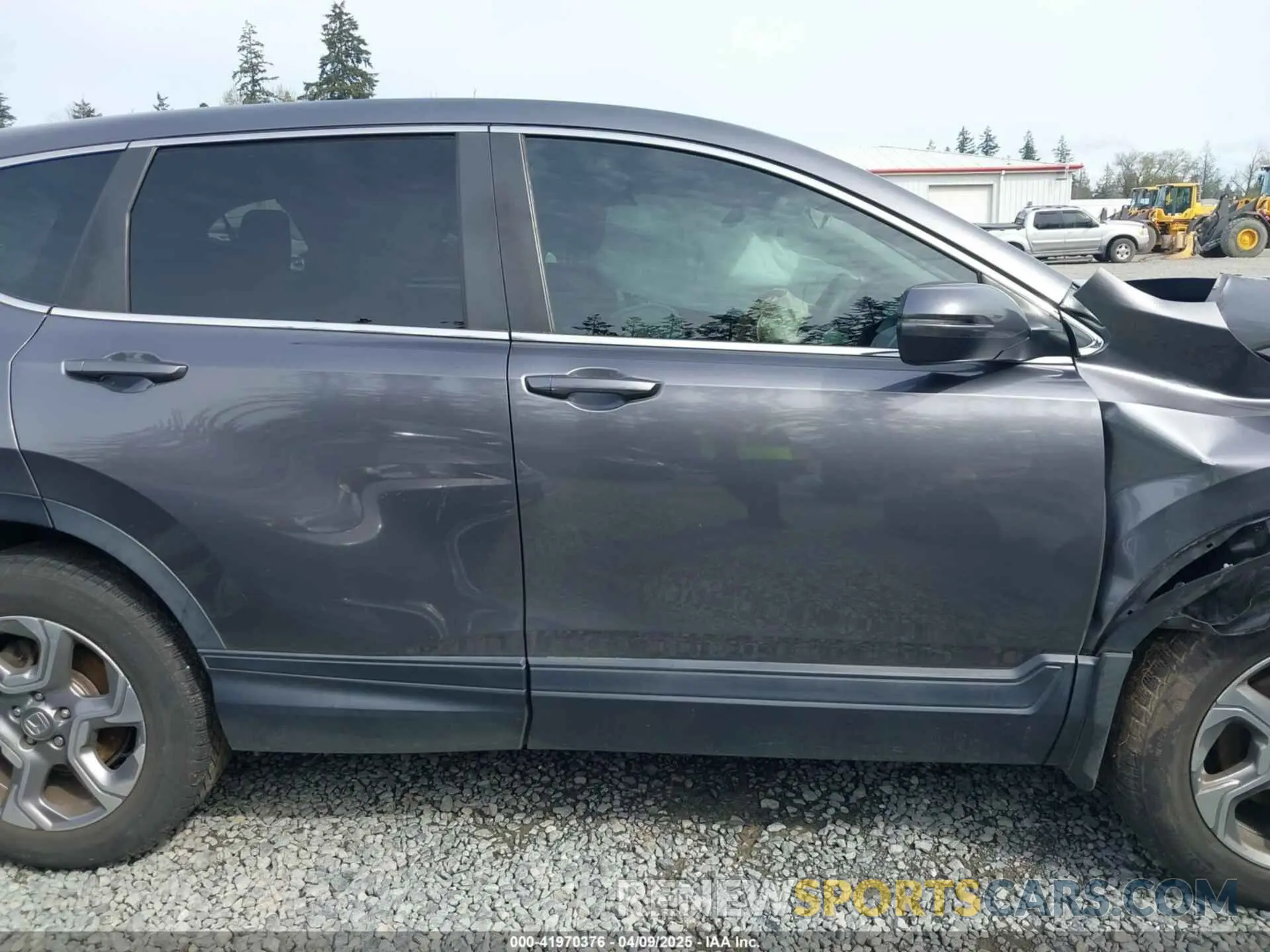 14 fotografías del automóvil dañado JHLRW2H57KX022530 HONDA CR-V 2019
