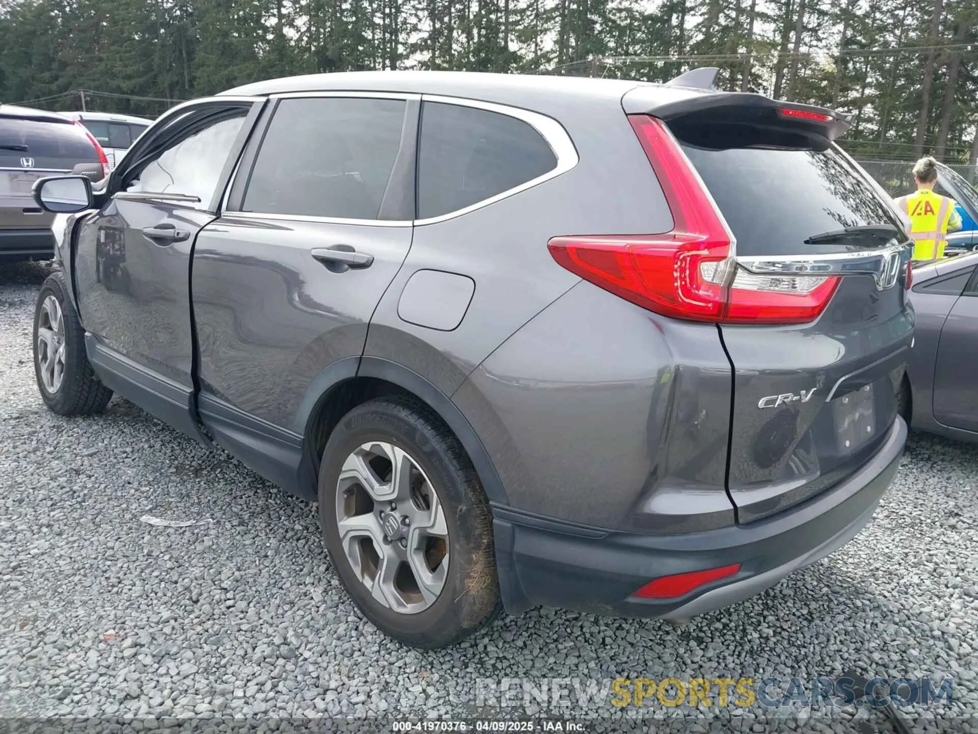 3 fotografías del automóvil dañado JHLRW2H57KX022530 HONDA CR-V 2019