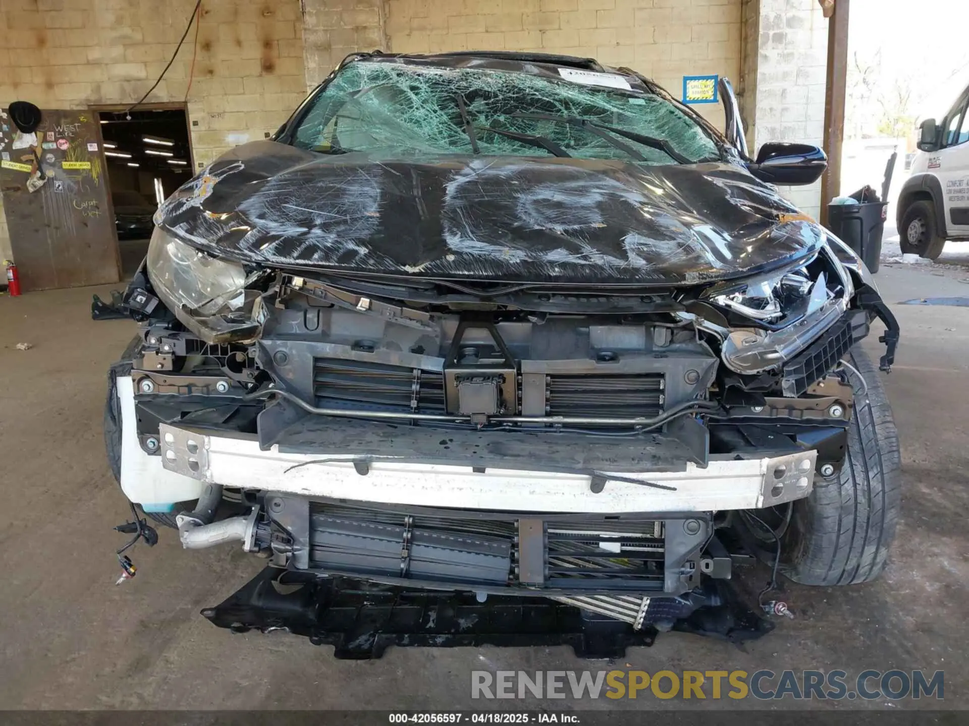 13 fotografías del automóvil dañado JHLRW2H88KX008386 HONDA CR-V 2019