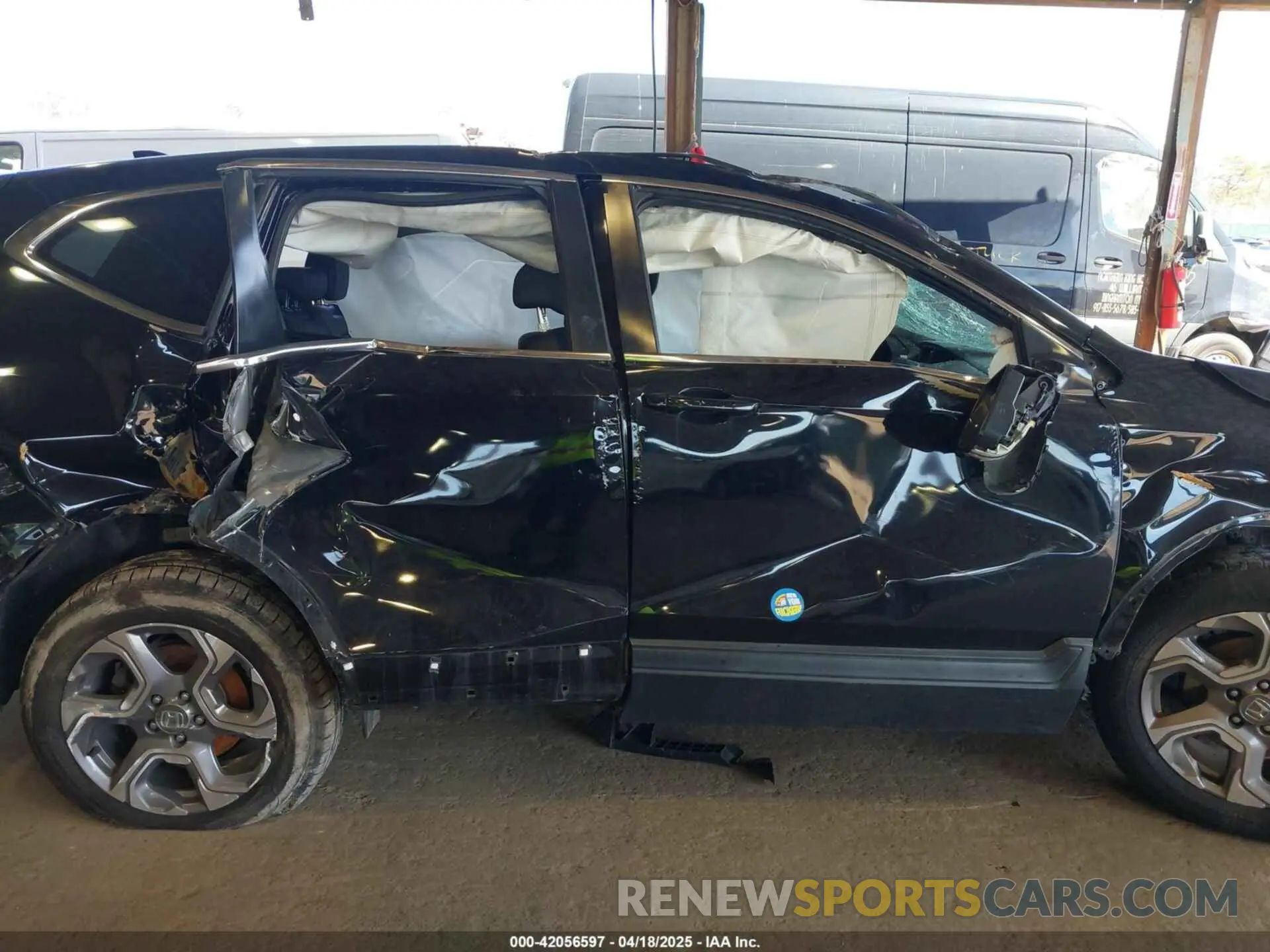 14 fotografías del automóvil dañado JHLRW2H88KX008386 HONDA CR-V 2019