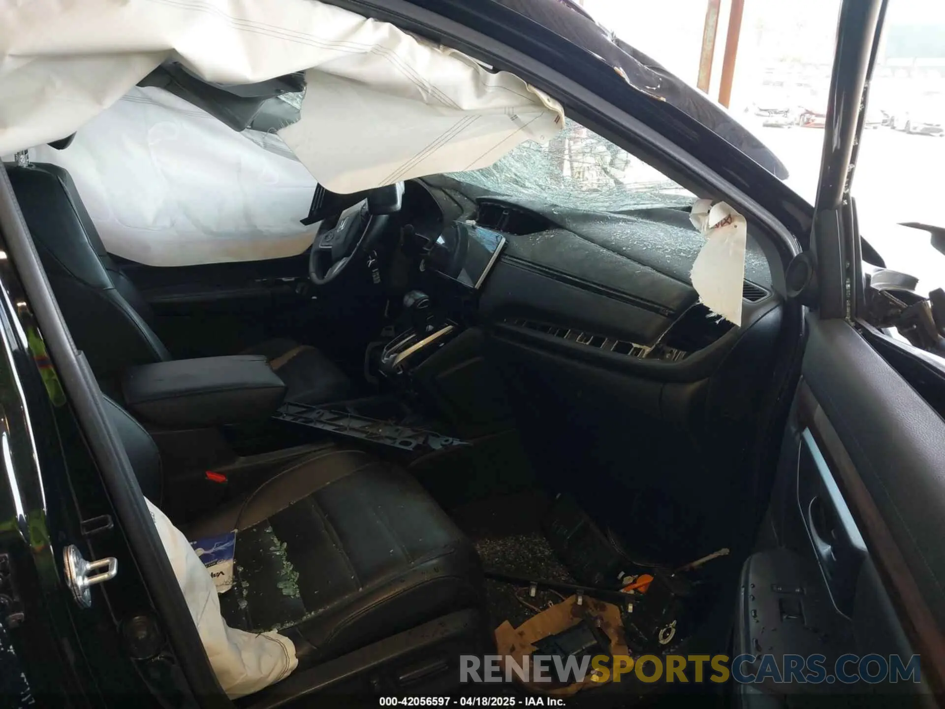 5 fotografías del automóvil dañado JHLRW2H88KX008386 HONDA CR-V 2019