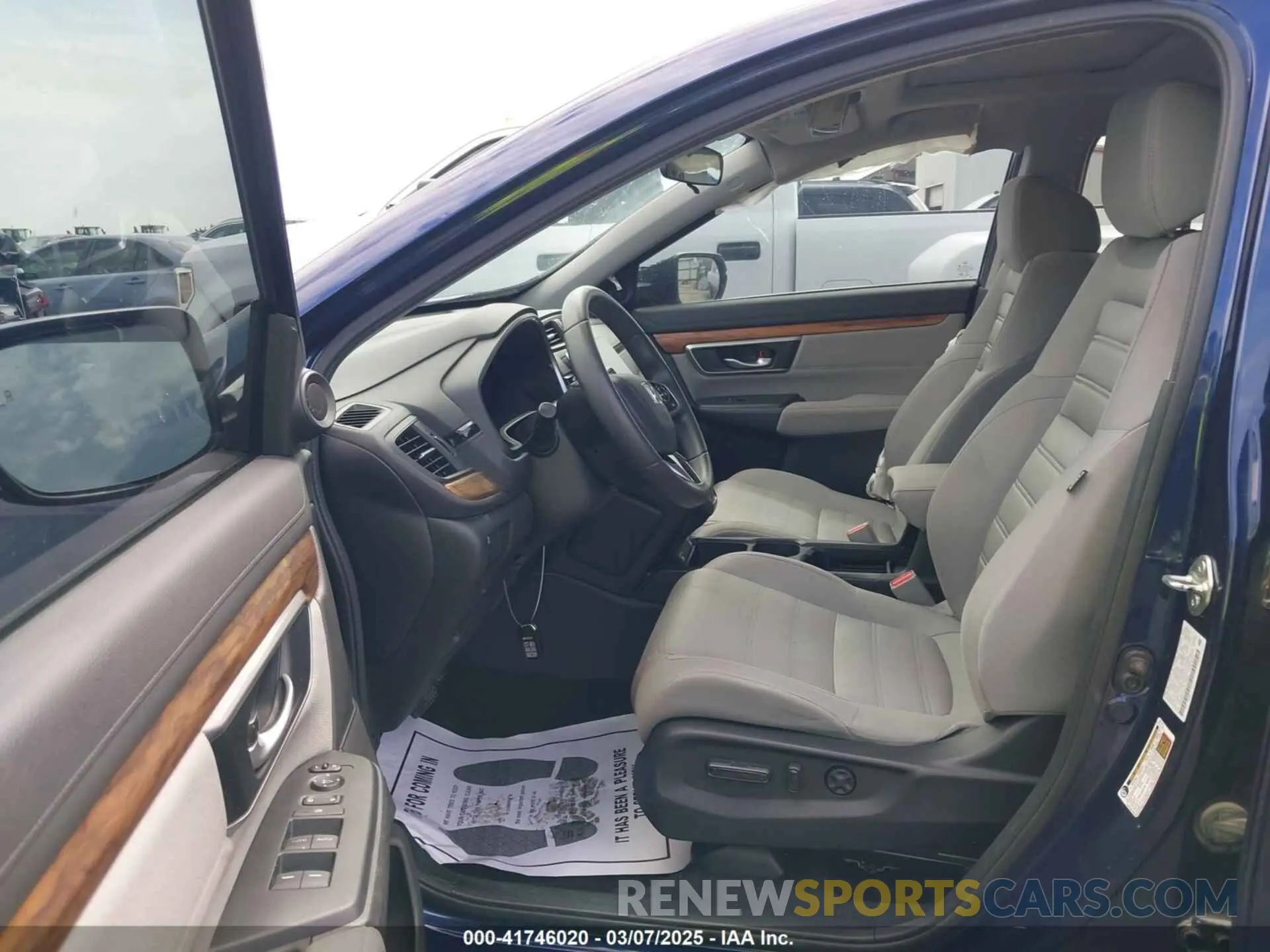 5 fotografías del automóvil dañado 2HKRW1H54LH418645 HONDA CR-V 2020