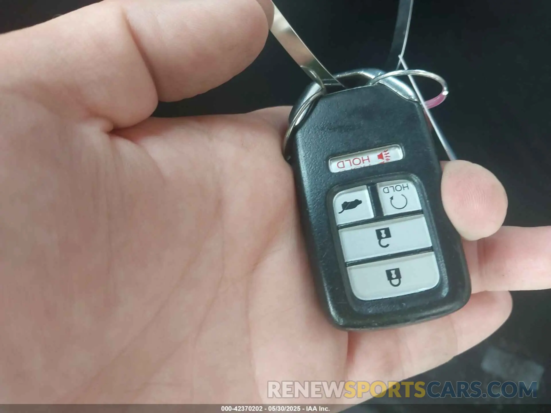 11 fotografías del automóvil dañado 2HKRW1H57LH409227 HONDA CR-V 2020